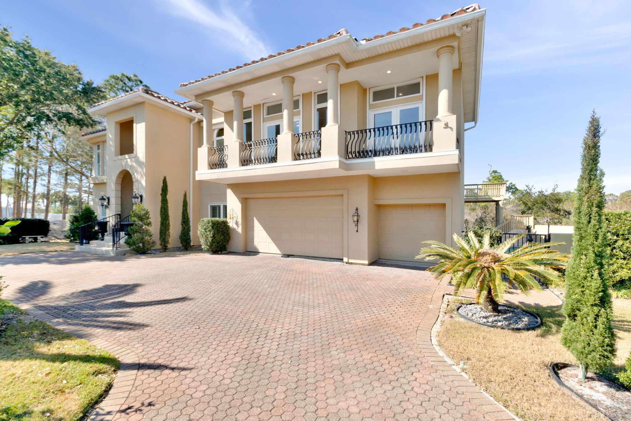 DEER POINT COVE - Residential