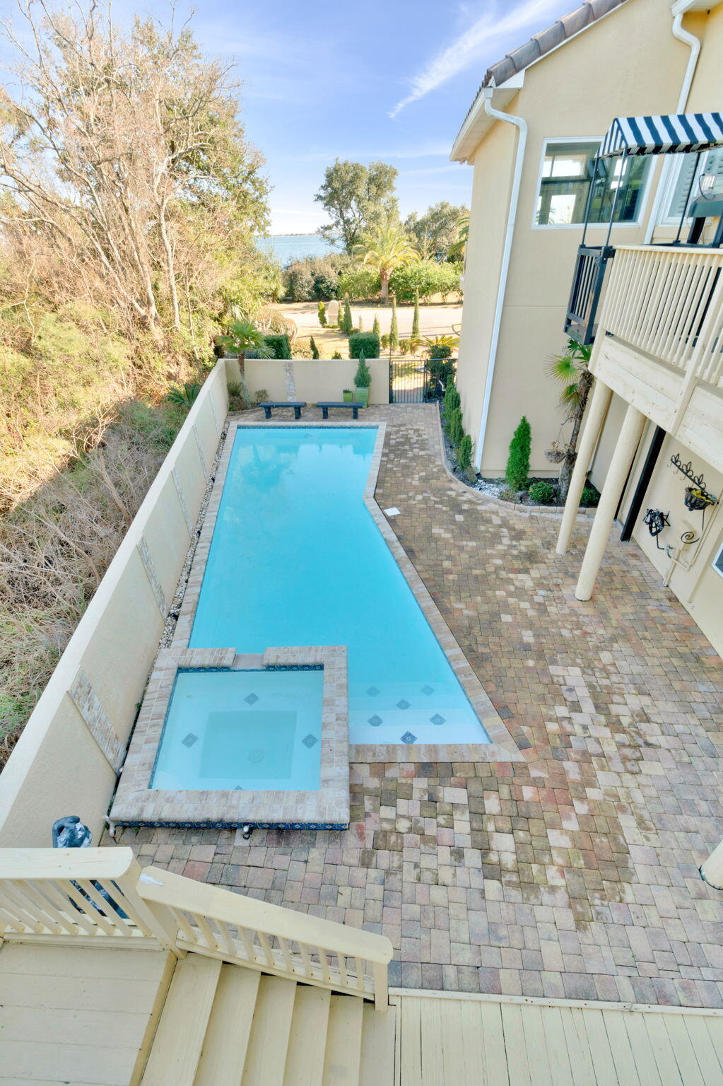 DEER POINT COVE - Residential