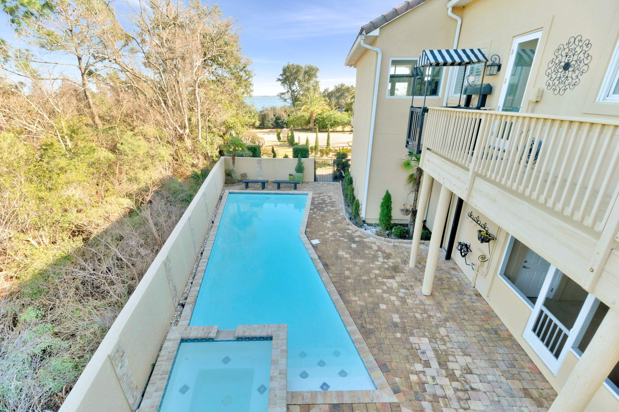 DEER POINT COVE - Residential