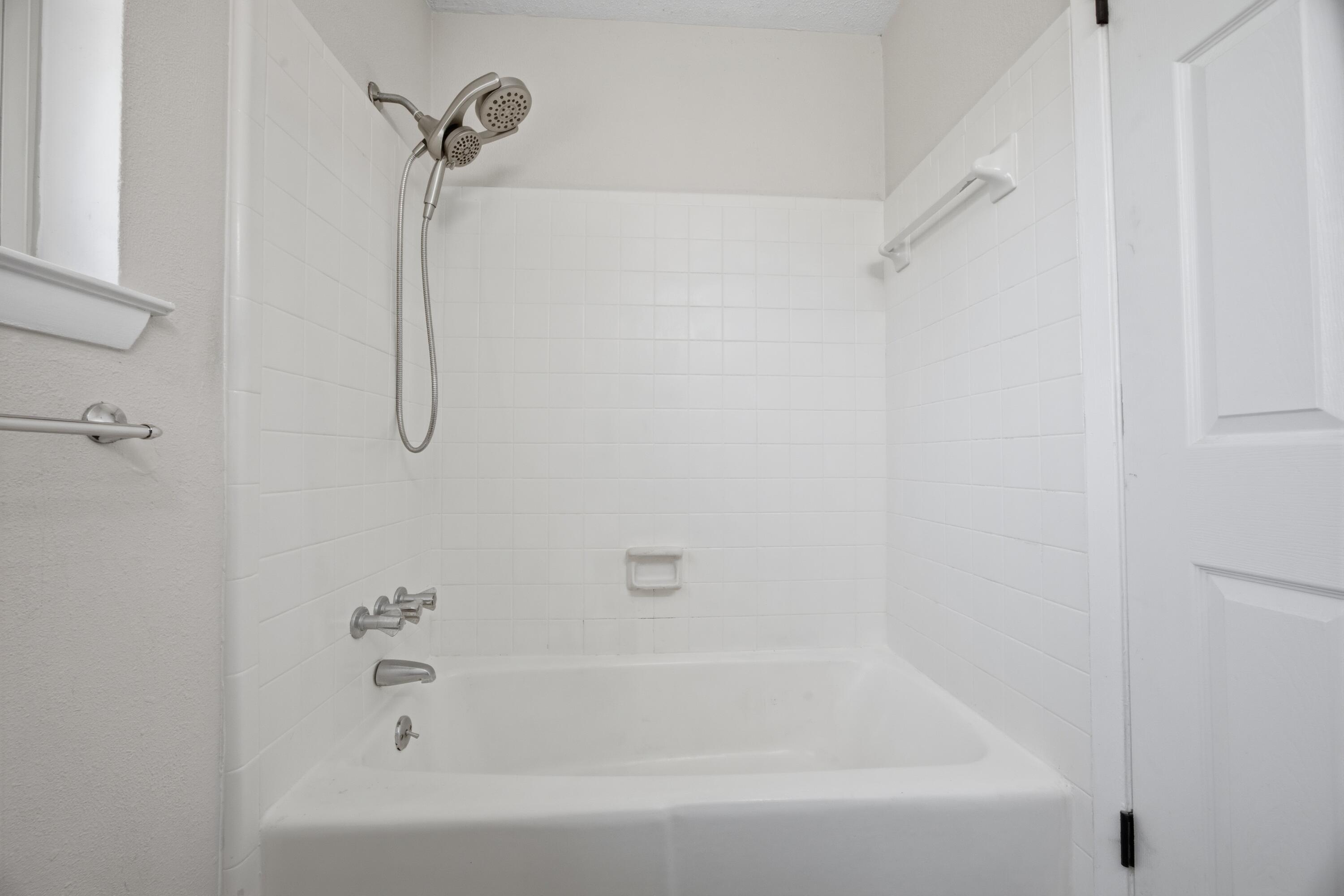 LAKE LORRAINE ESTATES 1 - Residential