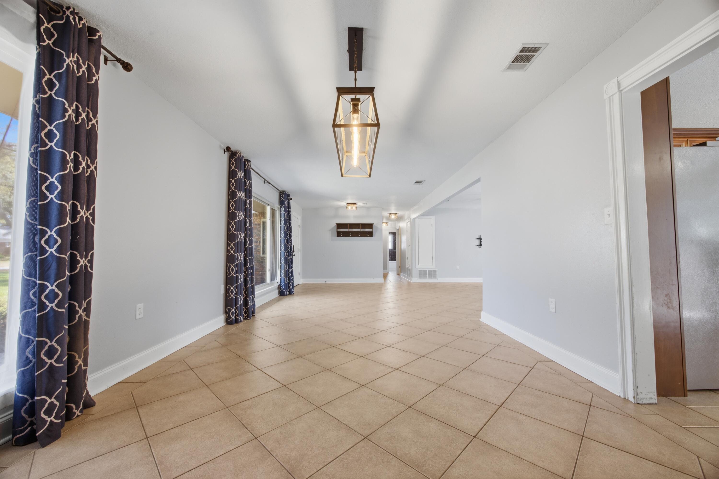 LAKE LORRAINE ESTATES 1 - Residential