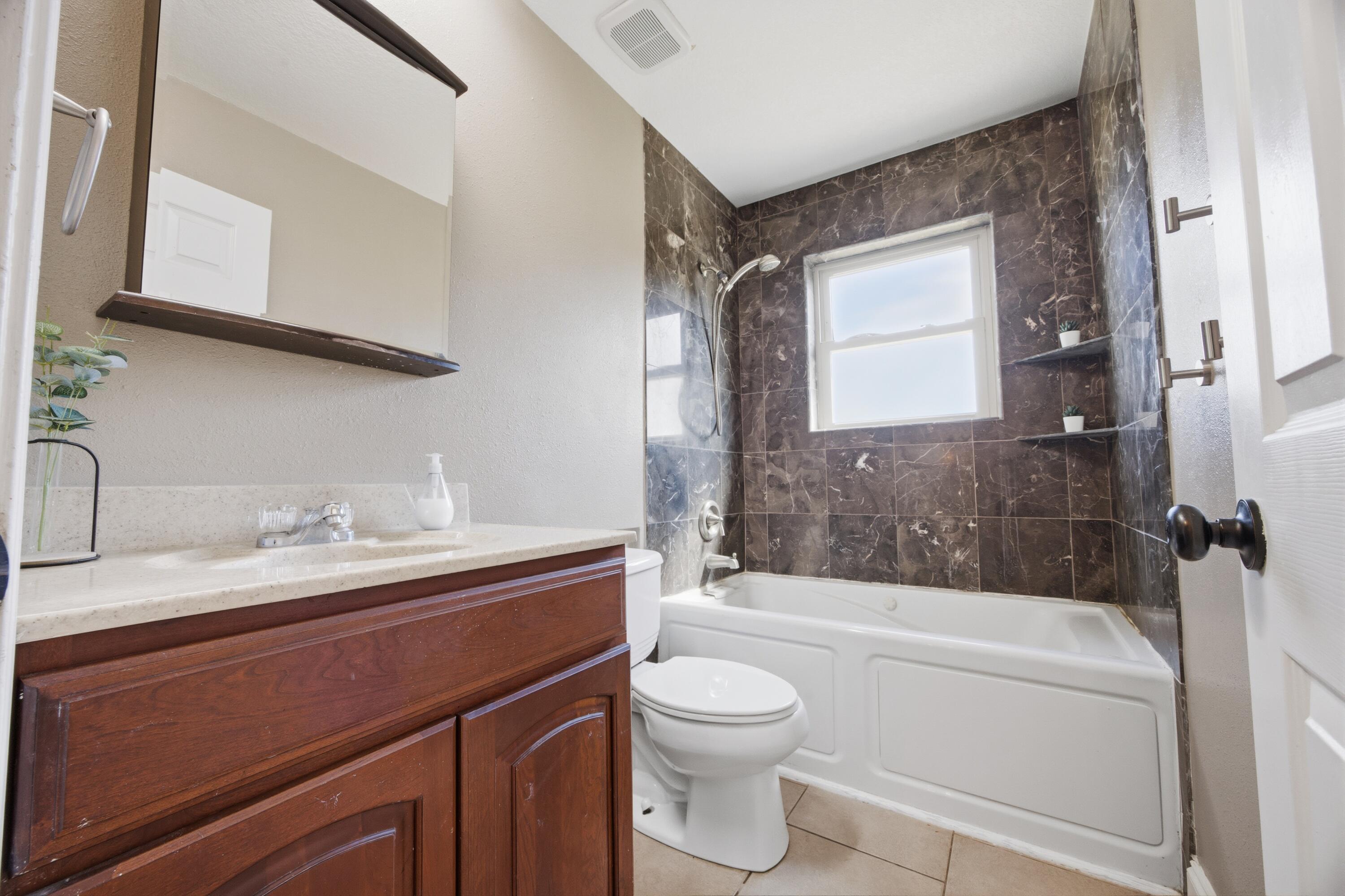 LAKE LORRAINE ESTATES 1 - Residential