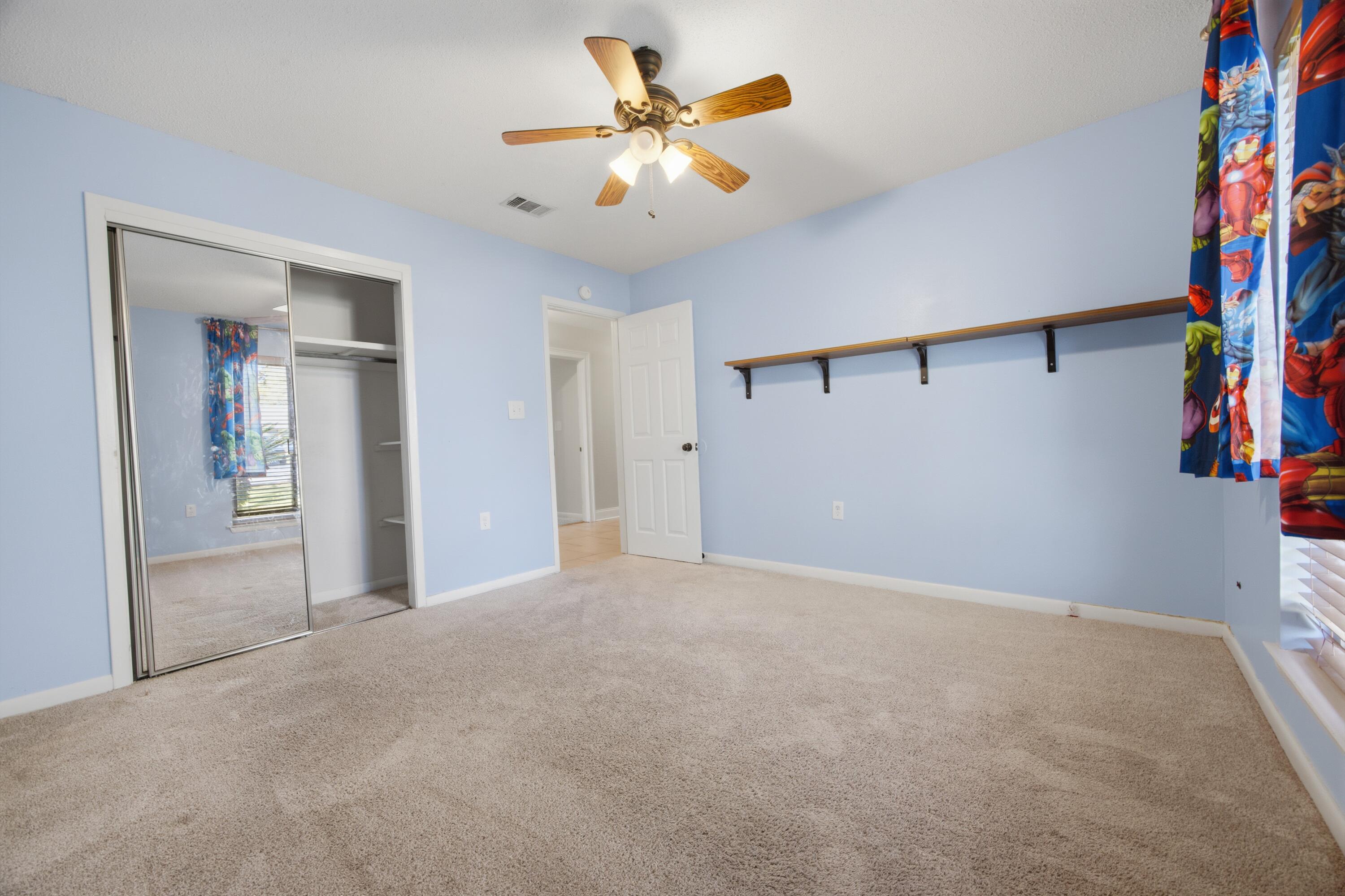 LAKE LORRAINE ESTATES 1 - Residential