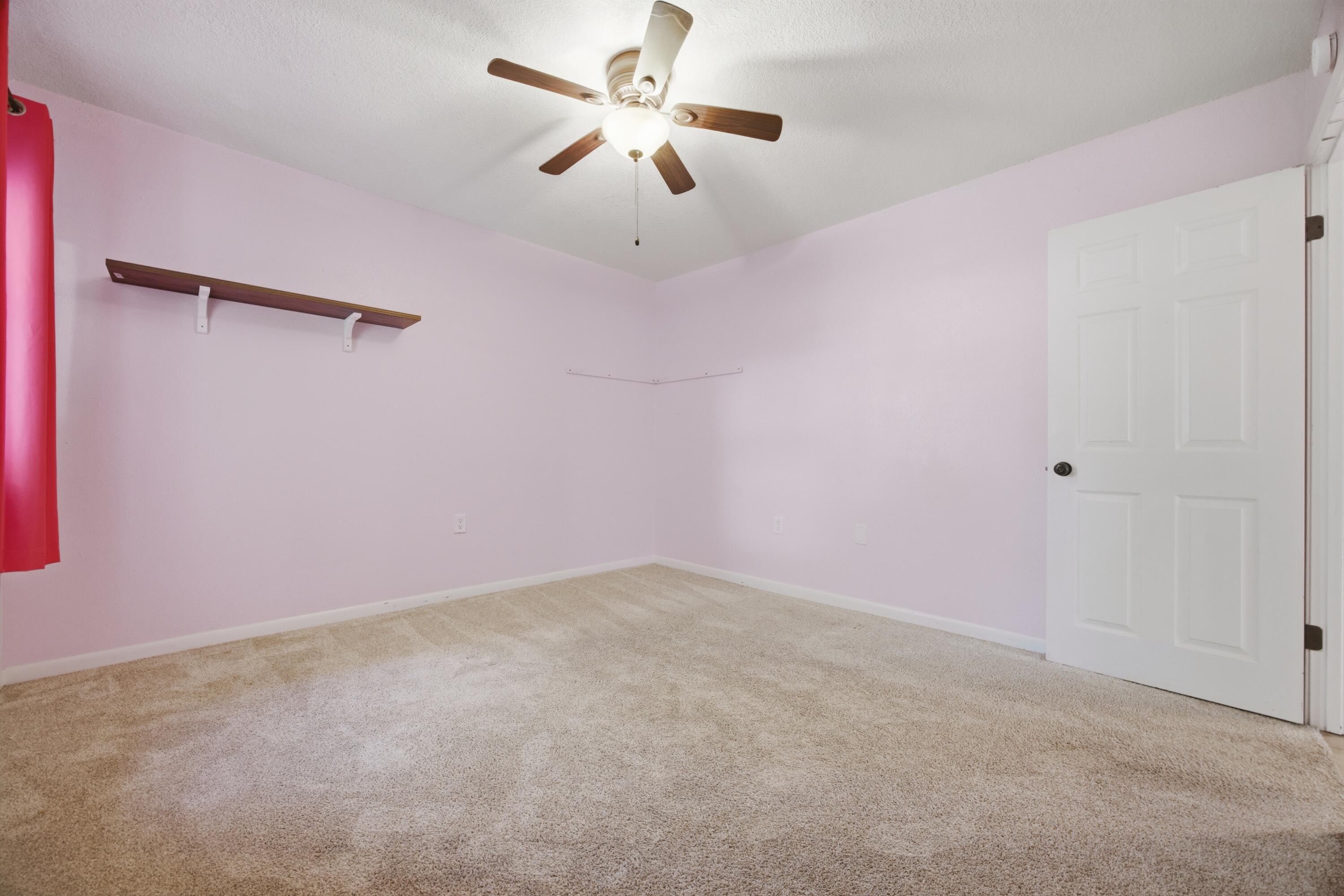 LAKE LORRAINE ESTATES 1 - Residential