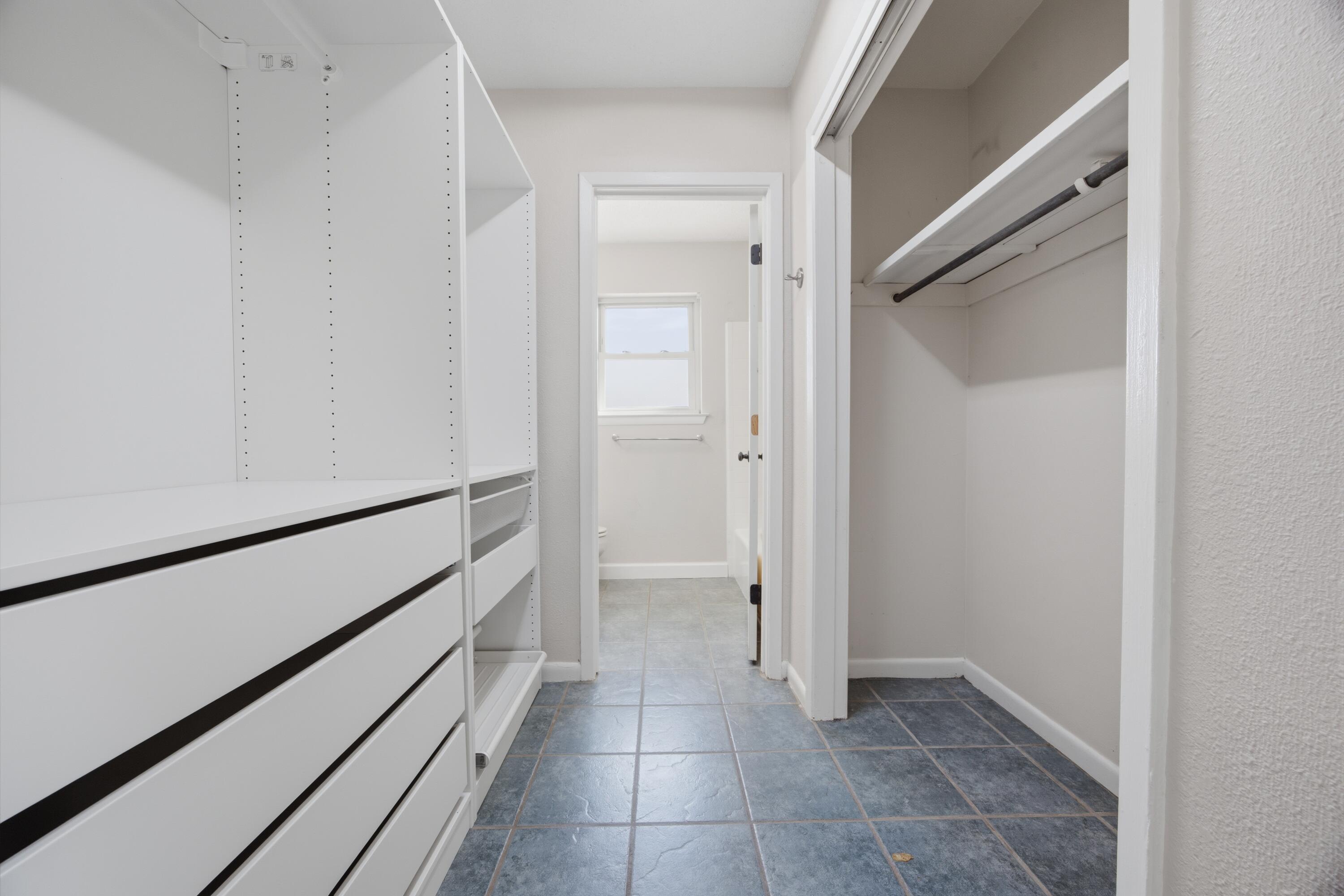 LAKE LORRAINE ESTATES 1 - Residential