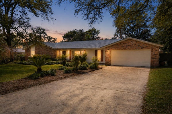 157 COUNTRY CLUB RD, SHALIMAR, FL 32579 - Image 431ba3358e8449b74cf2fefdb25e9155/3793579630