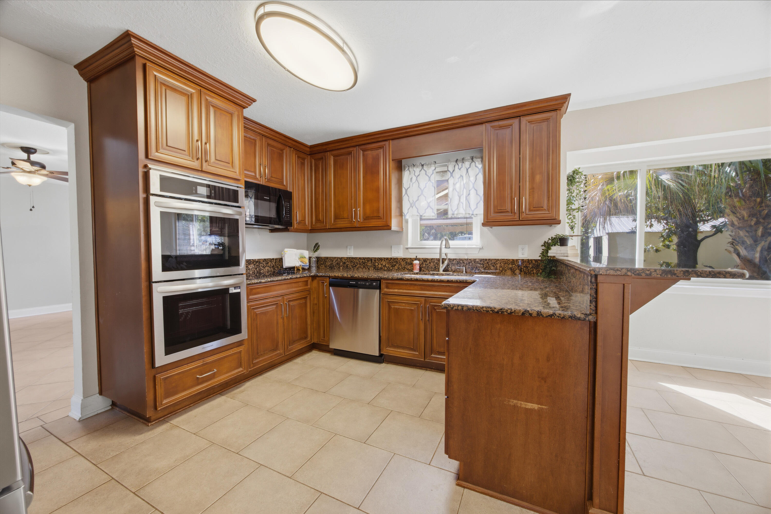 LAKE LORRAINE ESTATES 1 - Residential