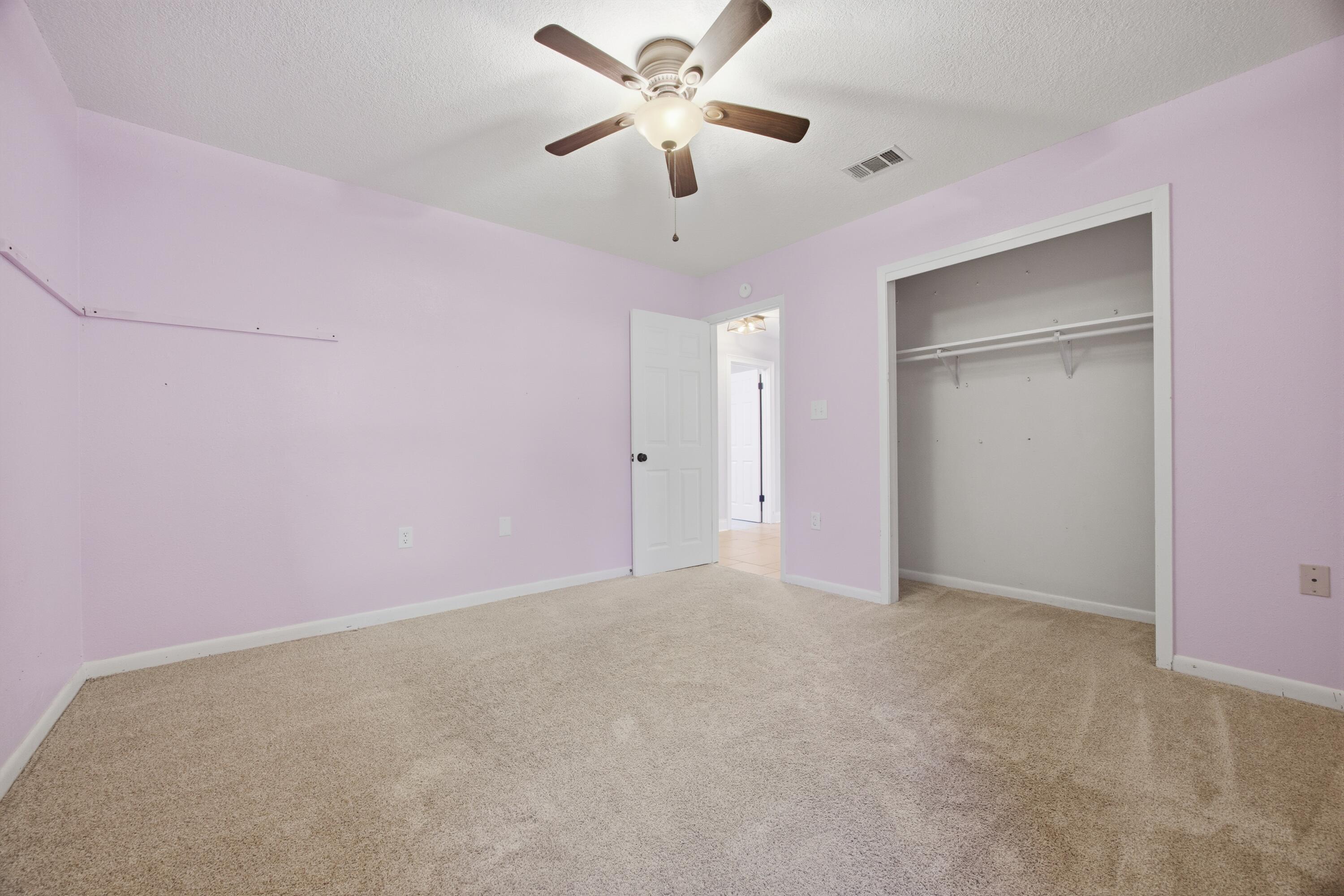 LAKE LORRAINE ESTATES 1 - Residential