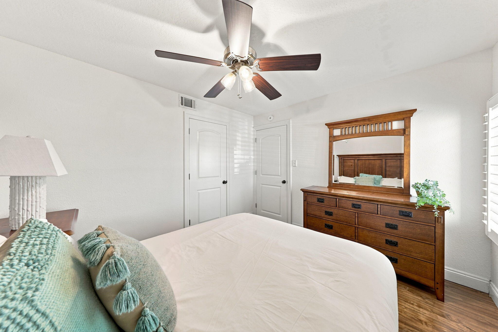 8727 Thomas Drive UNIT A2