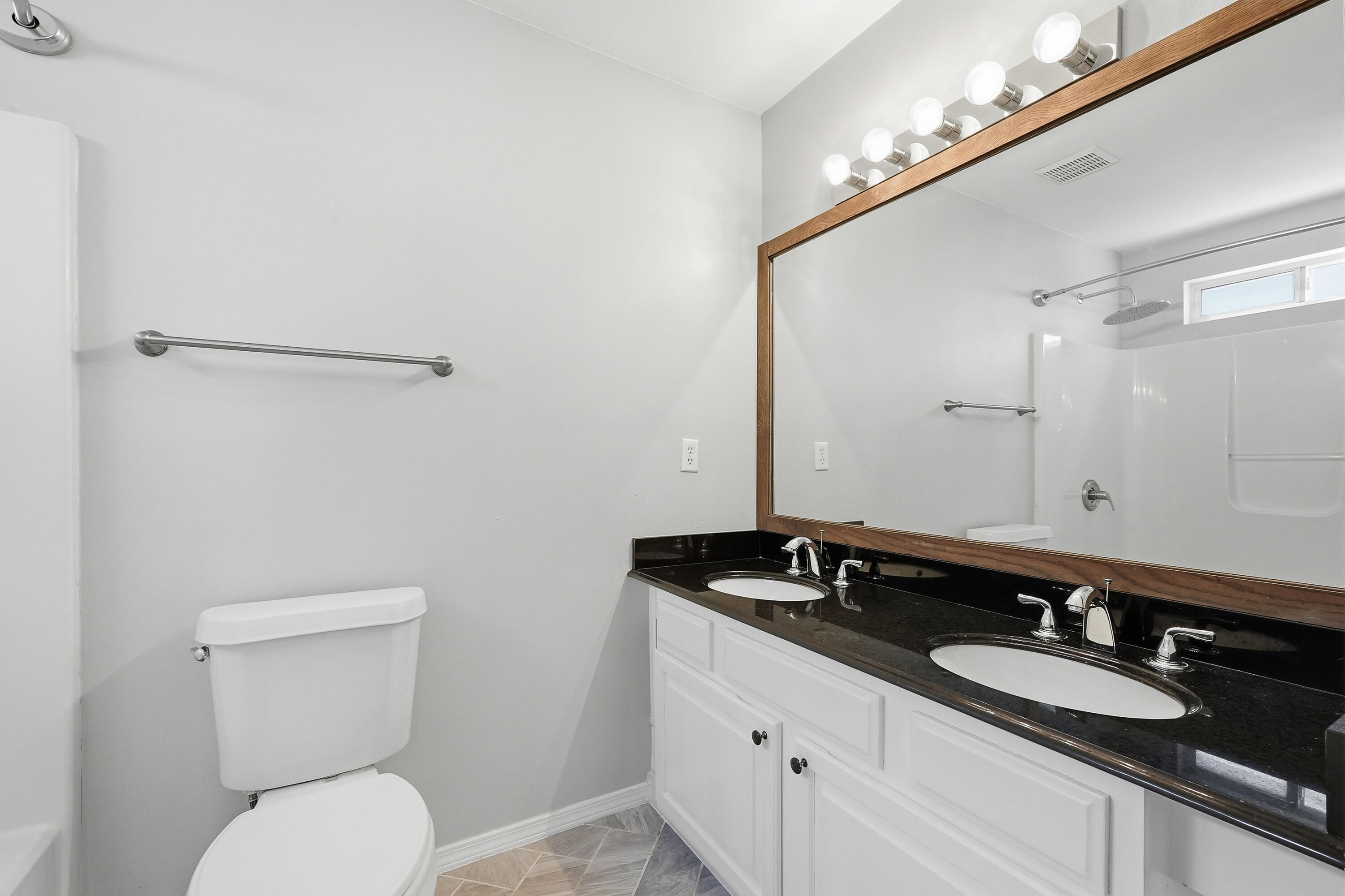 INDIGO VILLAGE LOT 11 BLK A - Residential Lease