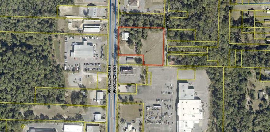 2.39 Acres zoned Commercial (C-1) with 226' of frontage along Highway 331 in
Defuniak Springs, FL. This property is in the path of progress, located near Walmart, Winn-Dixie, Walgreen's, Starbucks, Lowe's, Pizza Hut, Arby's, Take 5 Oil, Car Lots, etc.  This parcel is located just 1.1 miles north of the I-10 exit at Hwy 331. There is an existing brick house on the property that has been recently occupied. It is 2053 square feet.
This opportunity delivers flexibility for retail, mixed-use, hospitality, all supported by the corridor's steady traffic flow. With a clean canvas, the property is poised for swift entitlement and construction, making it a compelling asset for many different future uses.