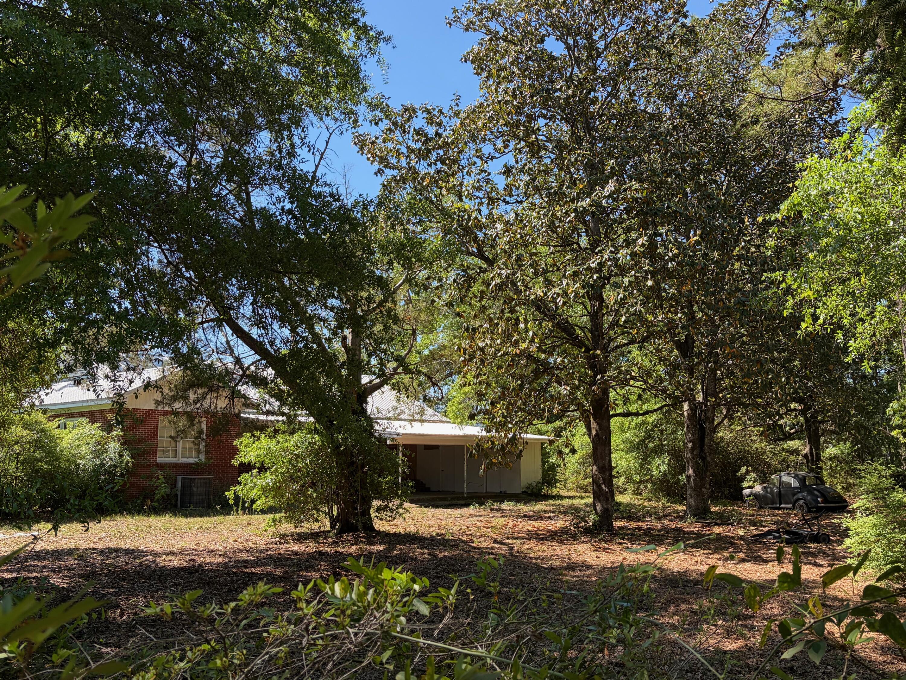 2.39 acres located along Hwy 331 north. - Land