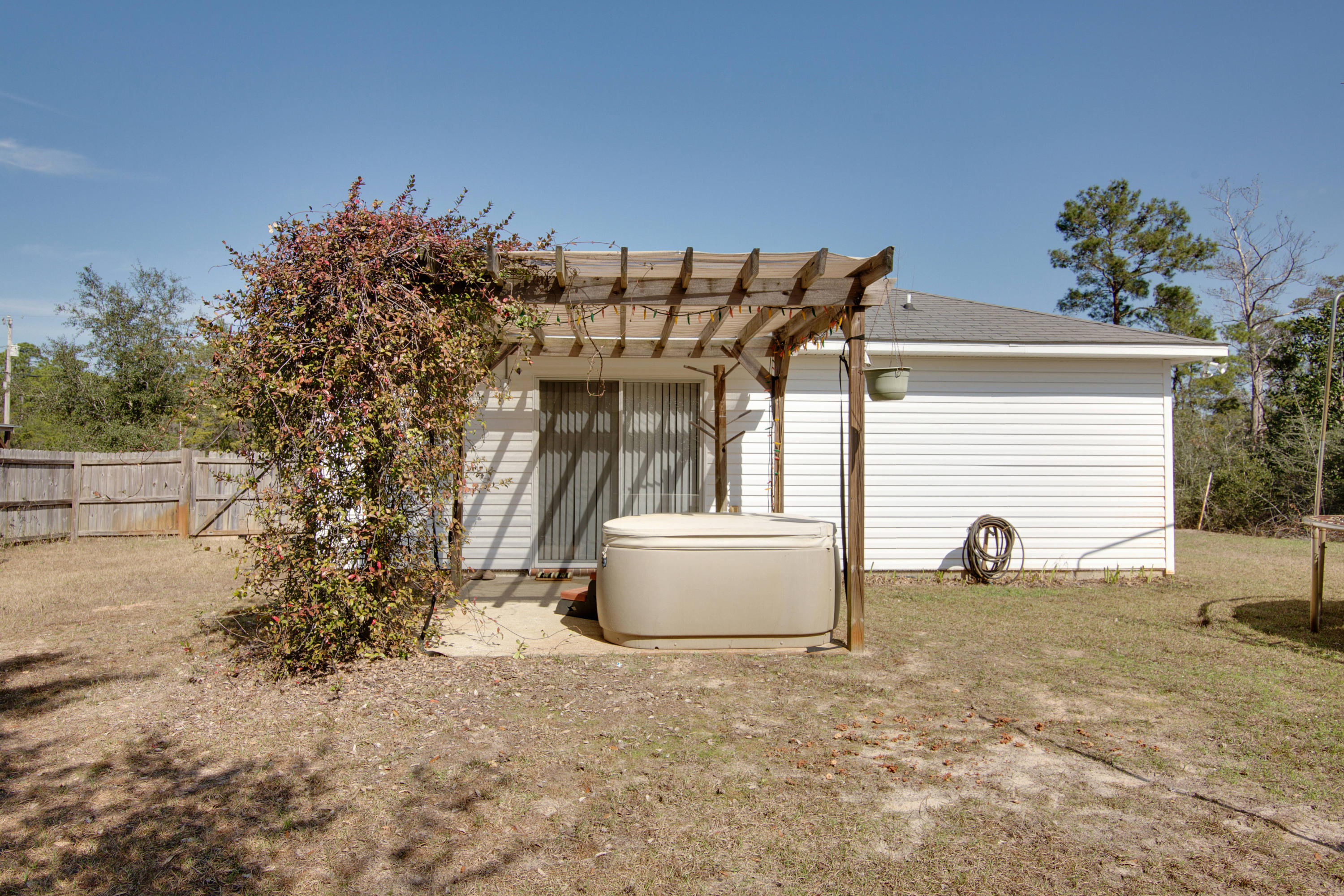 EAST BAY HEIGHTS - Residential