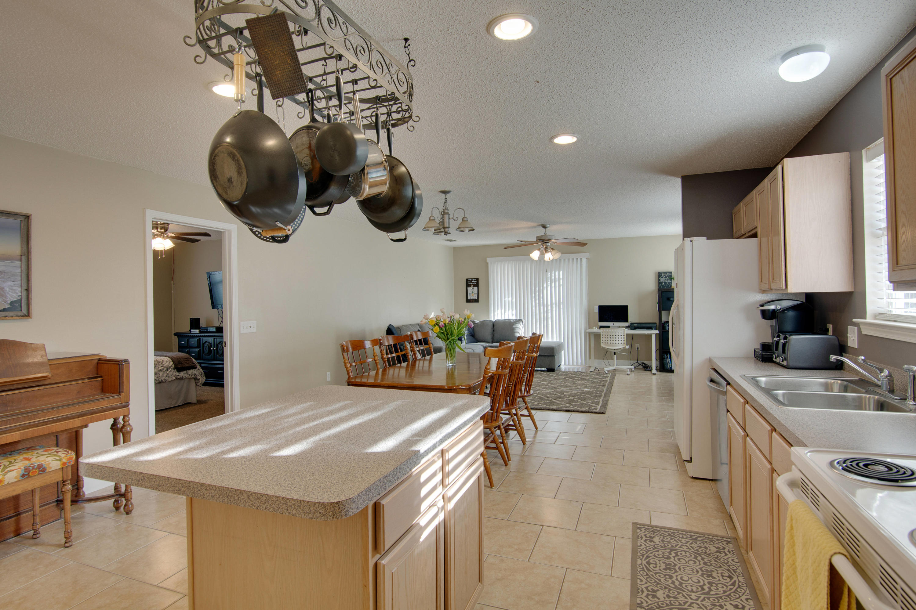 EAST BAY HEIGHTS - Residential