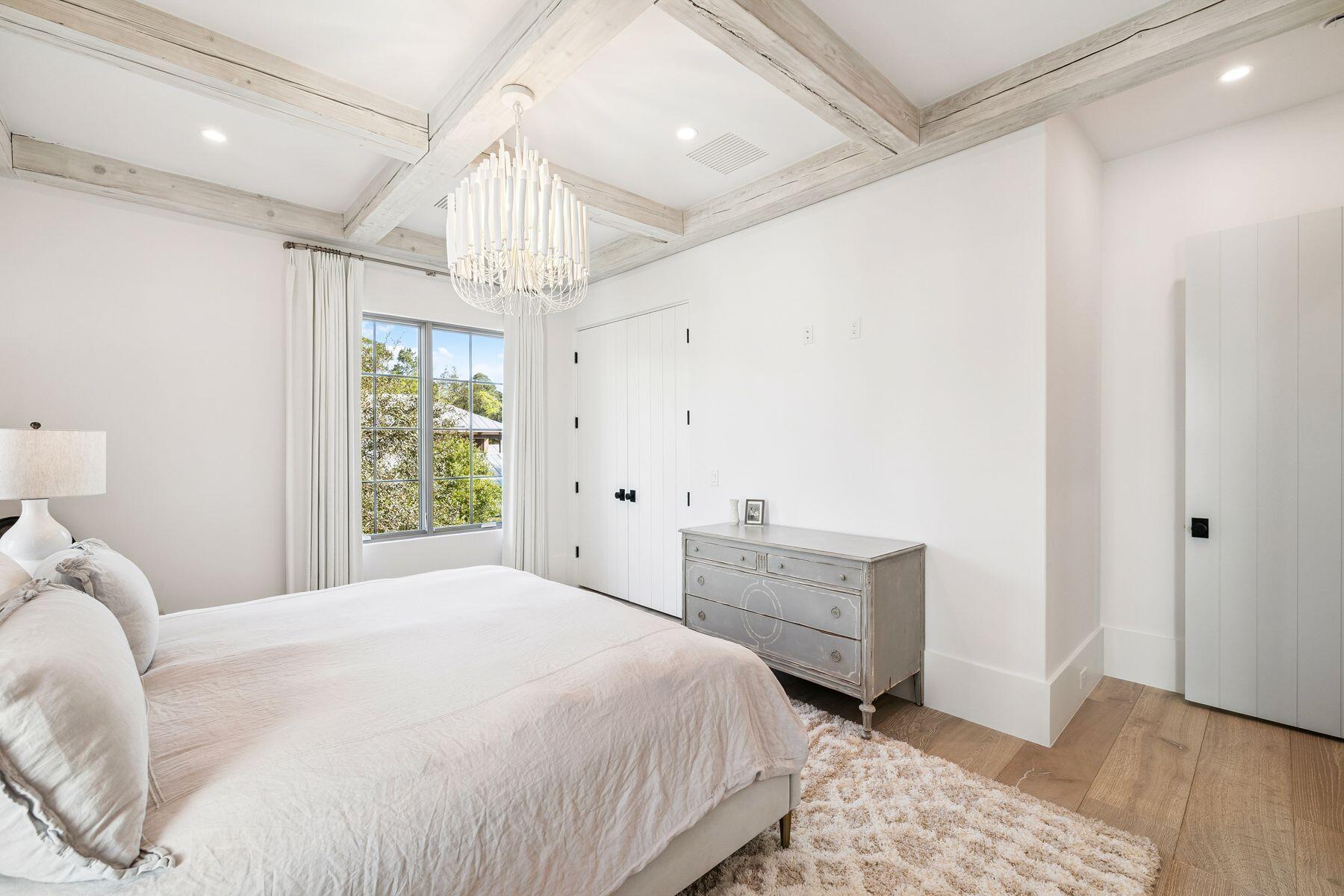 SEAGROVE 5TH ADDN - Residential