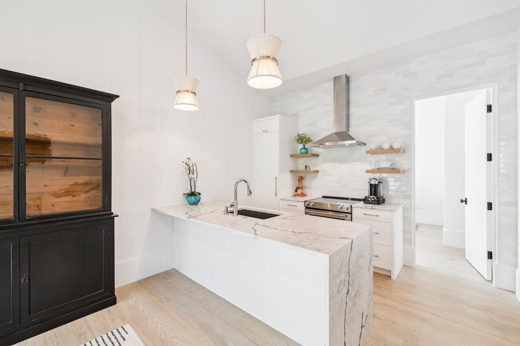 SEAGROVE 5TH ADDN - Residential