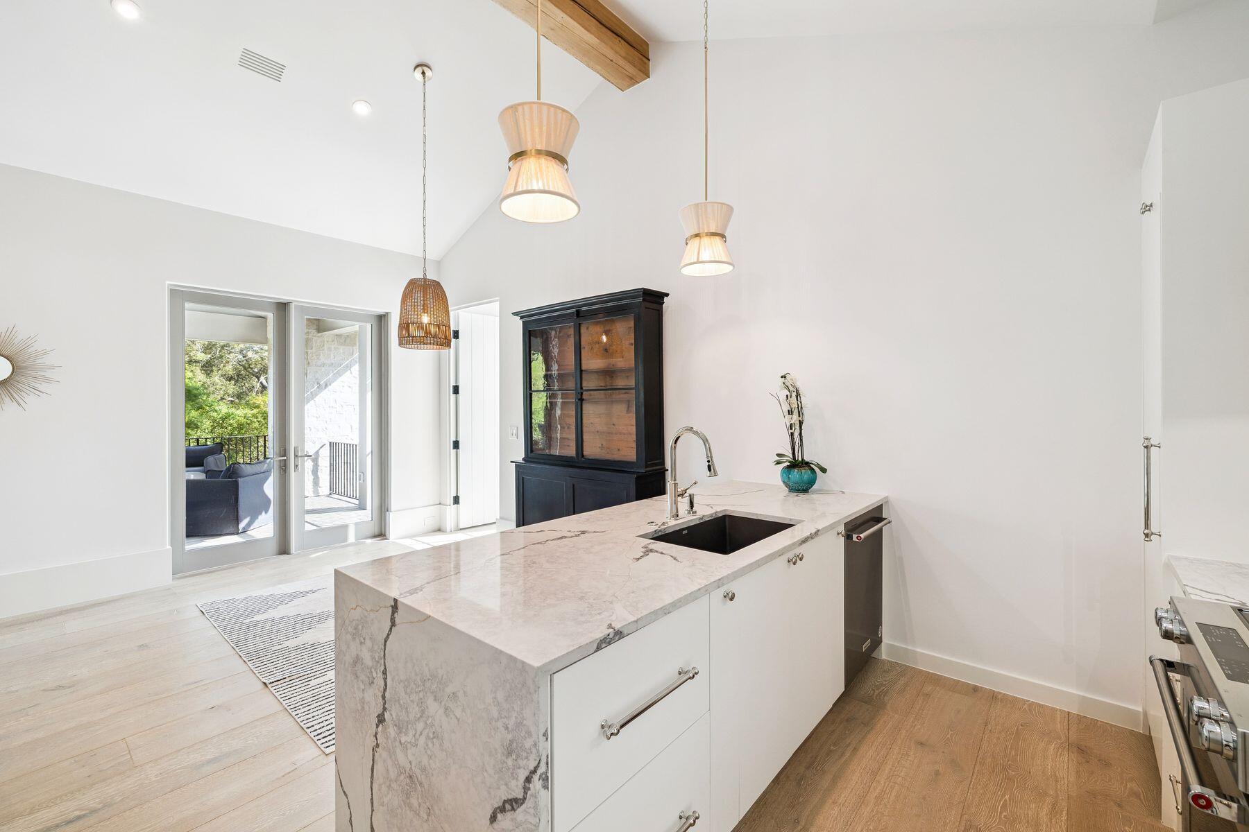 SEAGROVE 5TH ADDN - Residential