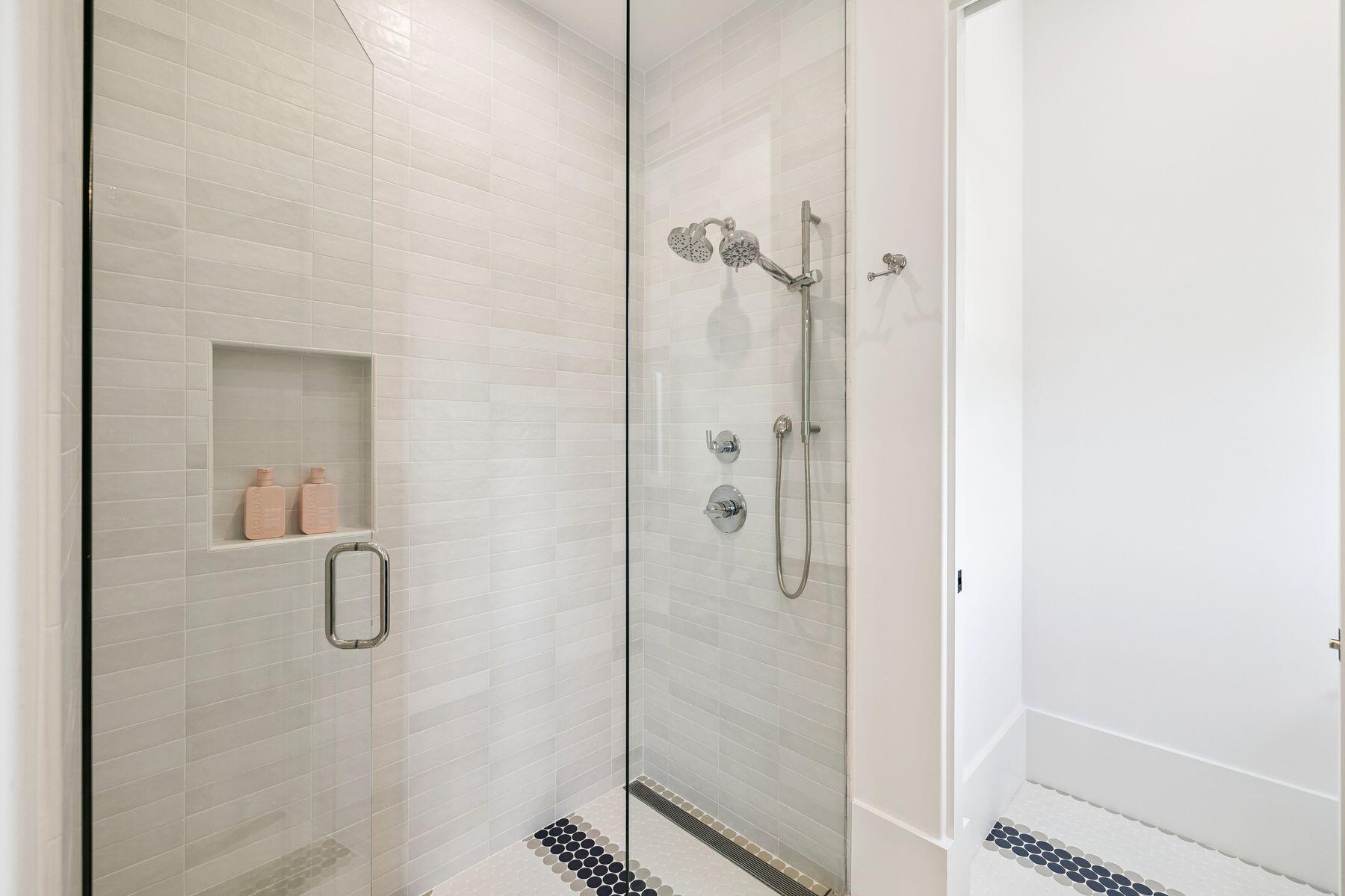 SEAGROVE 5TH ADDN - Residential