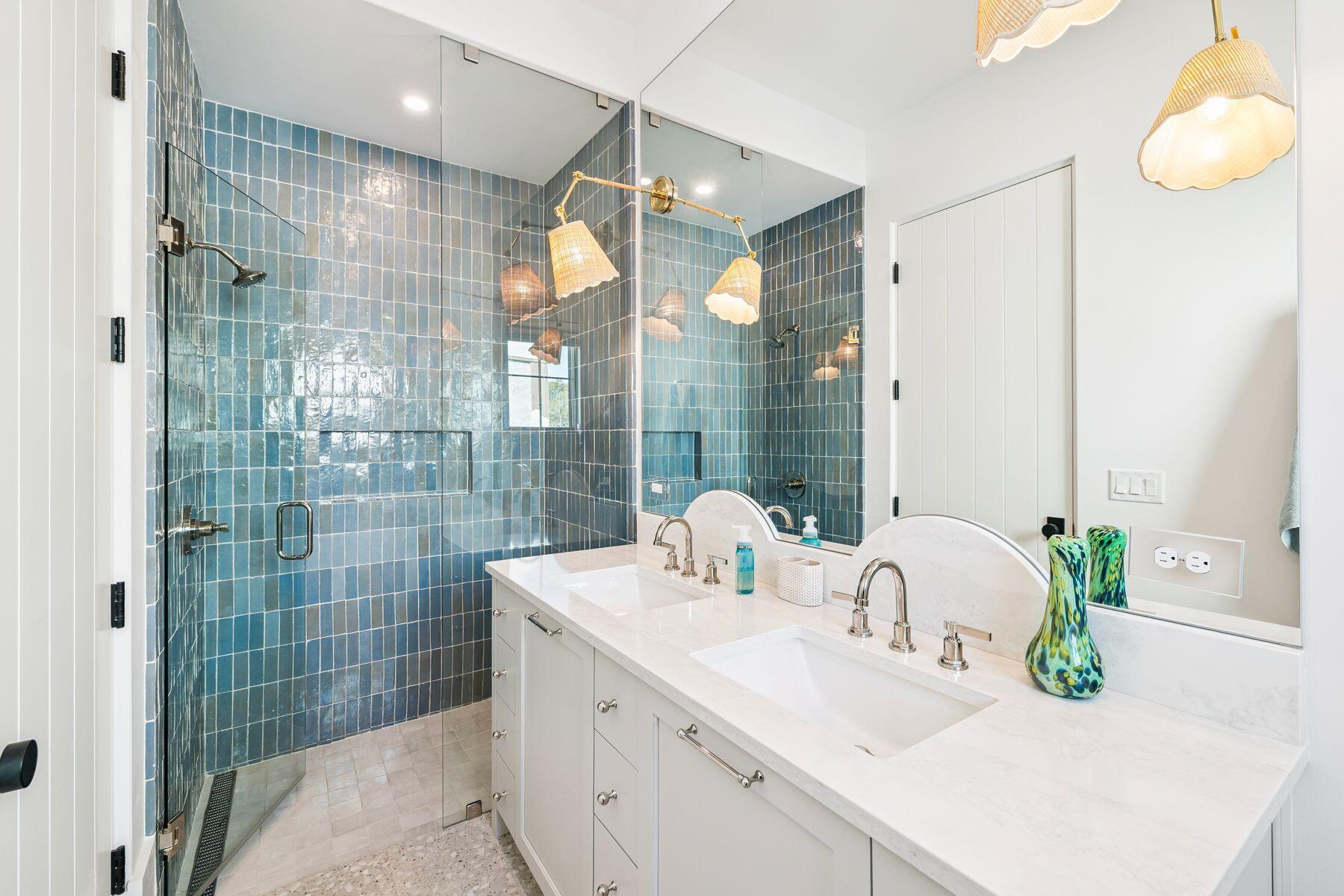 SEAGROVE 5TH ADDN - Residential