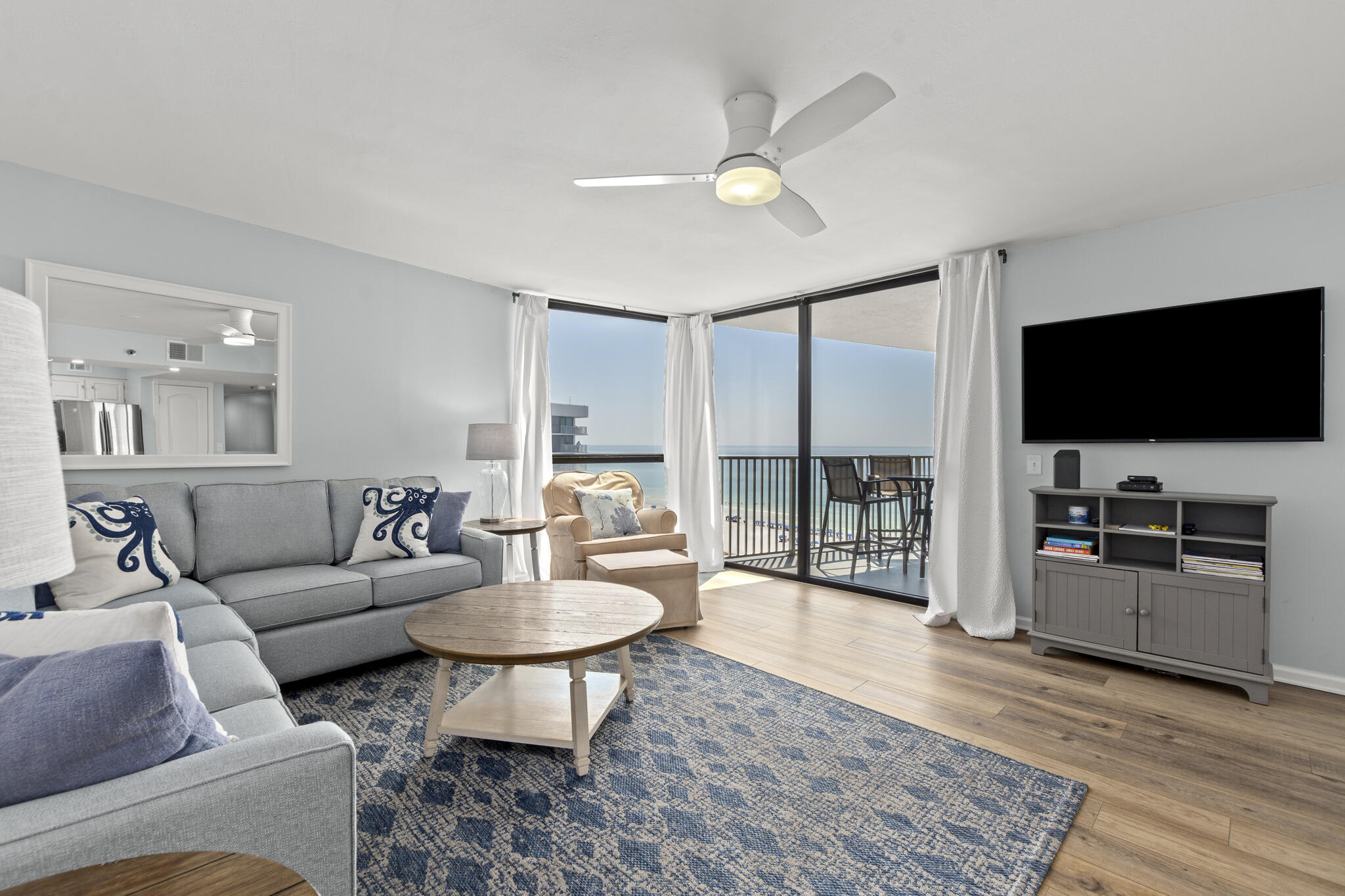 MAINSAIL CONDO PH 5 - Residential