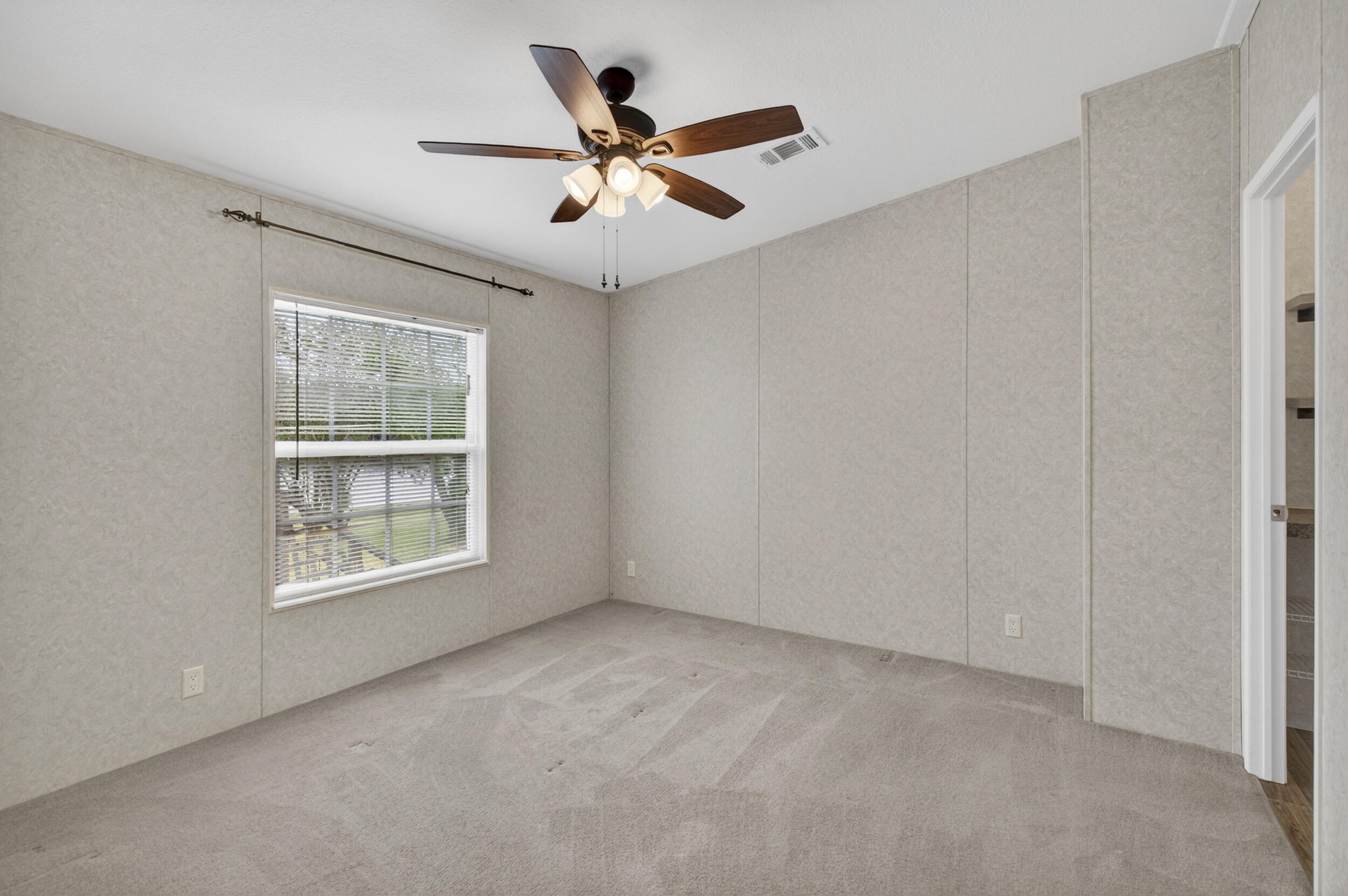 KING LAKE ESTATES - Residential