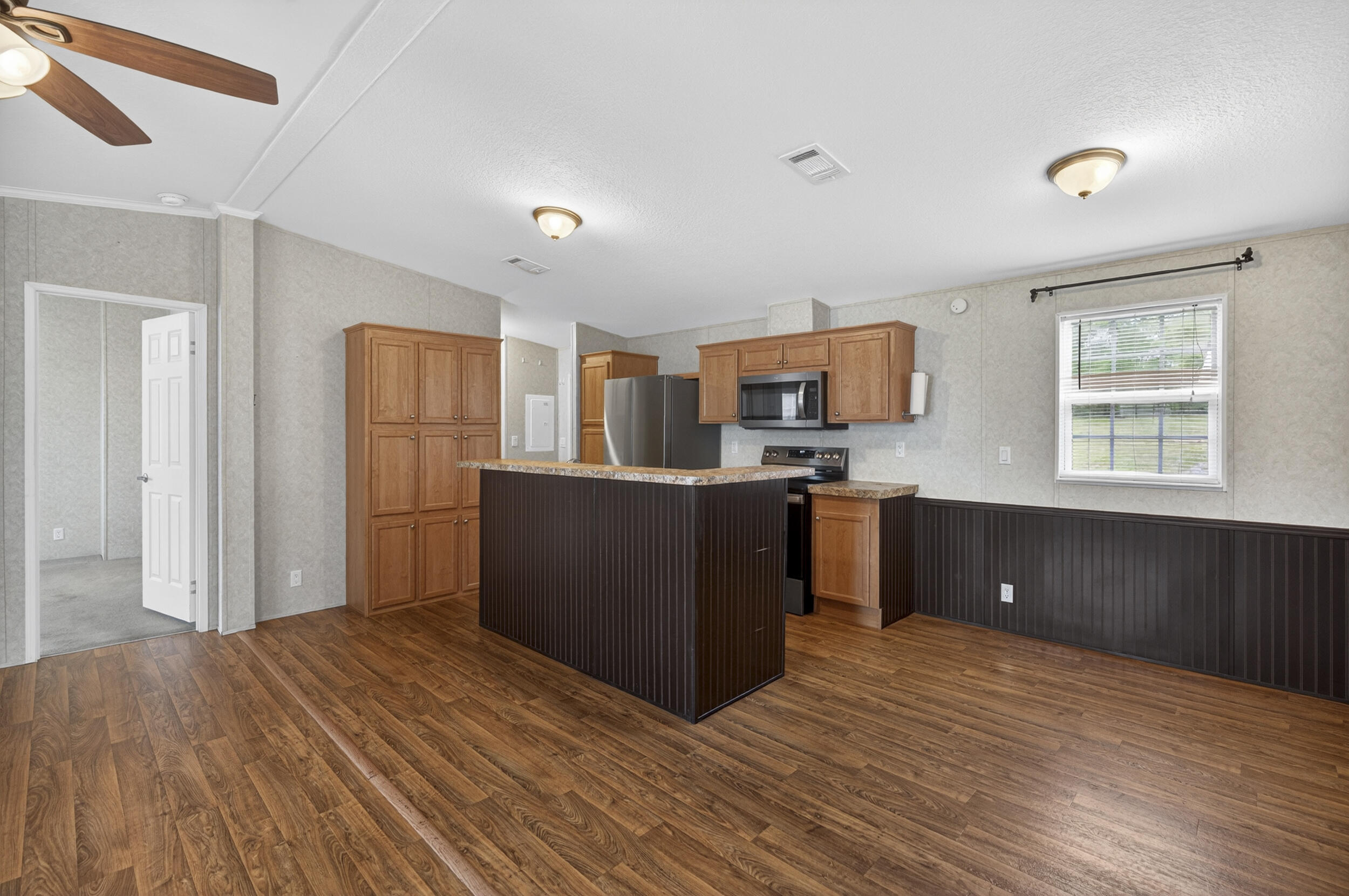 KING LAKE ESTATES - Residential