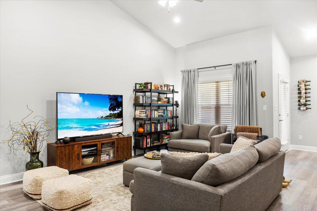 Gordon Evans Road - Residential