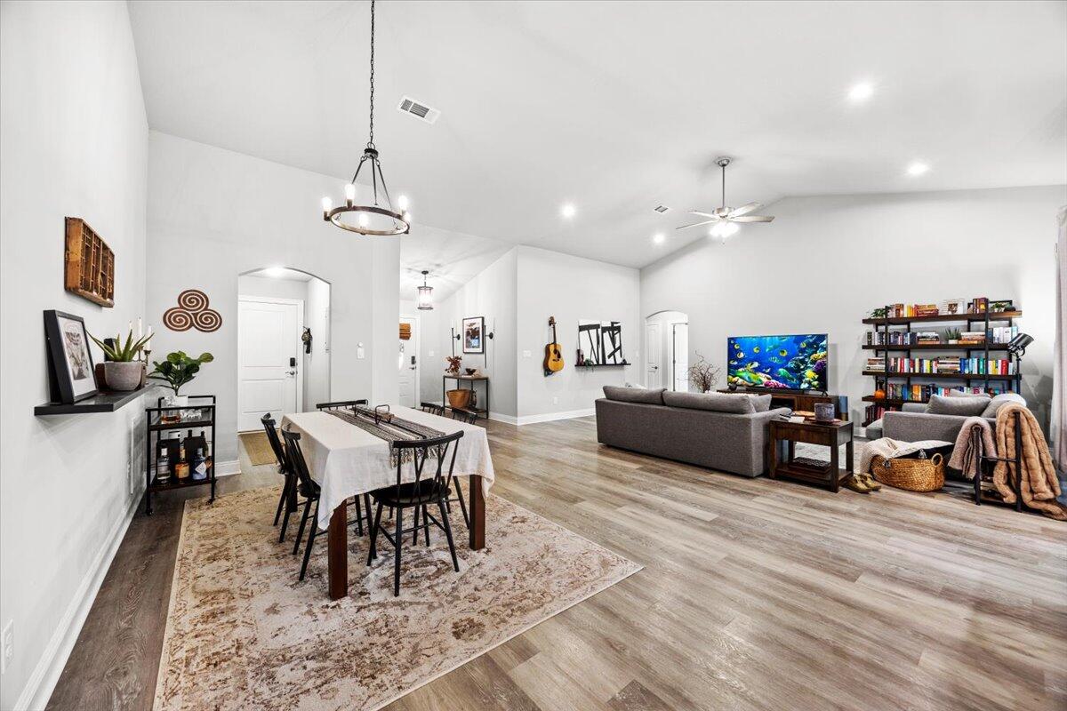 Gordon Evans Road - Residential