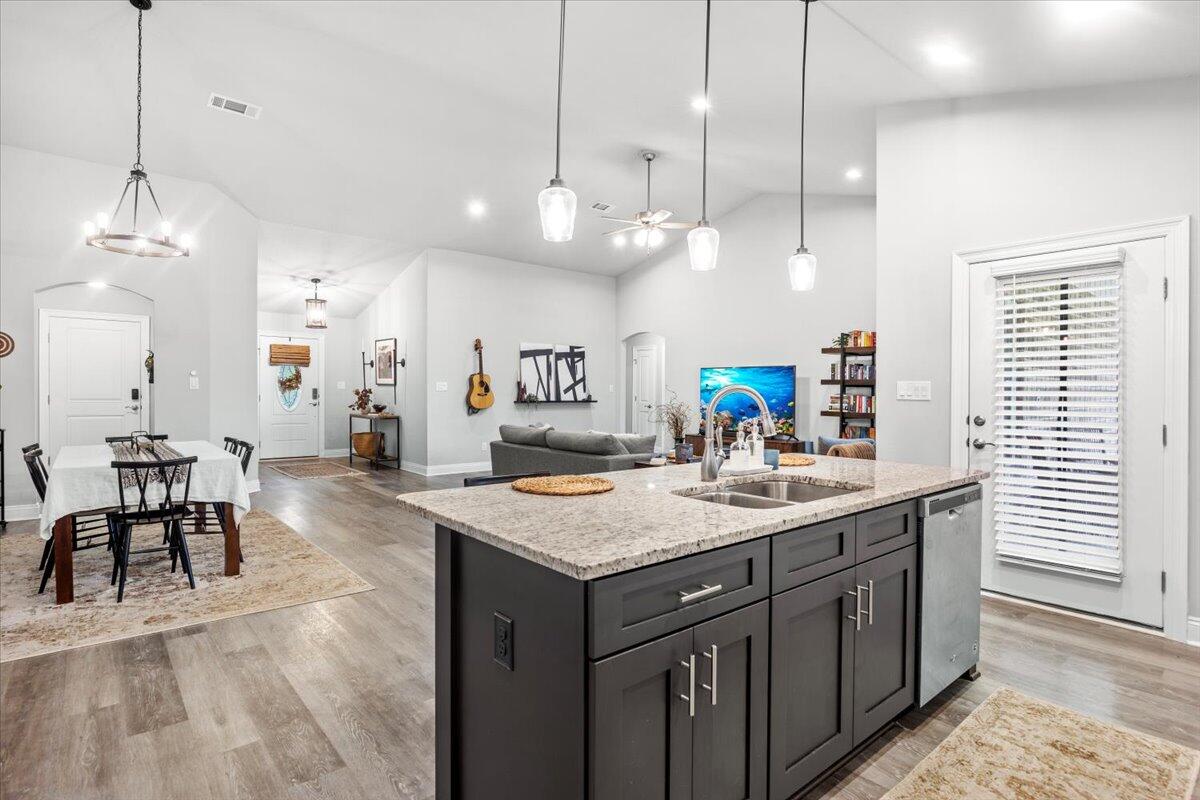 Gordon Evans Road - Residential