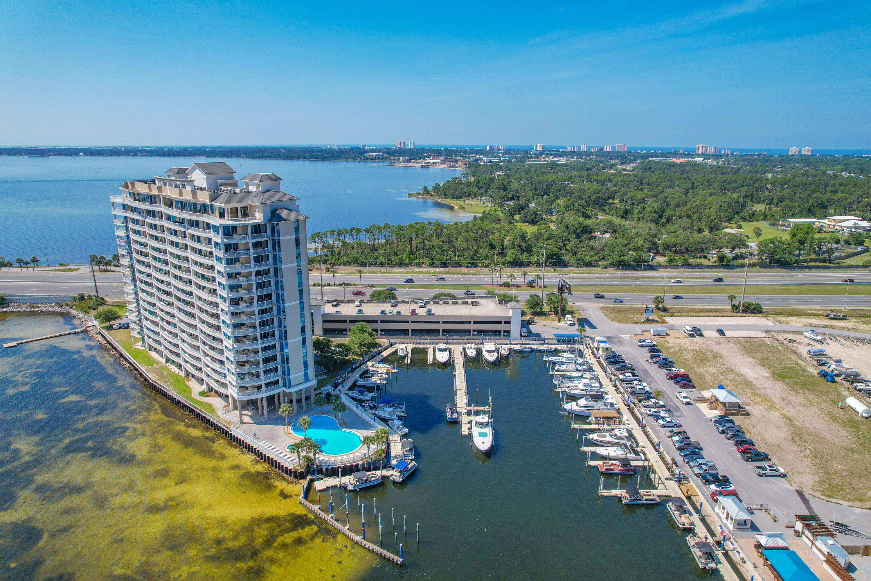 MARINA LANDING - Residential