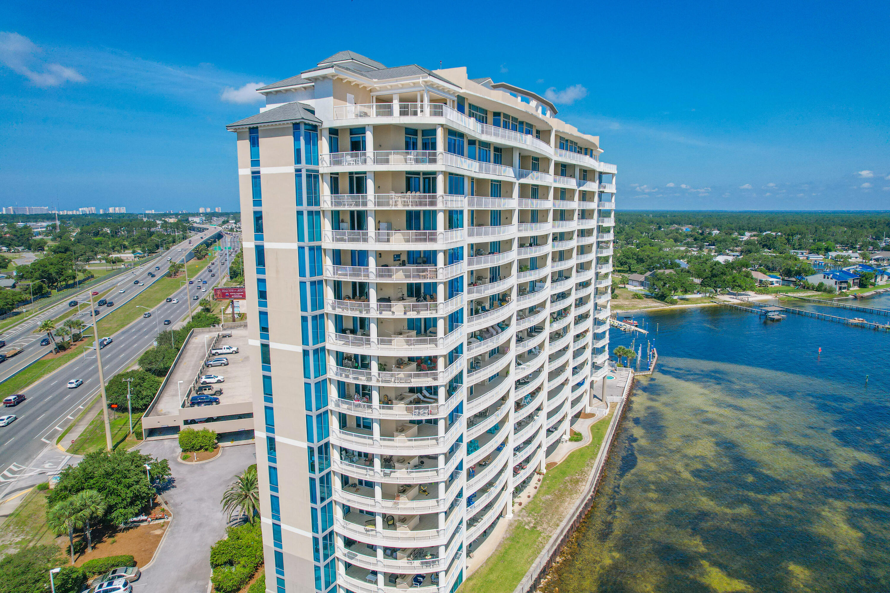 MARINA LANDING - Residential