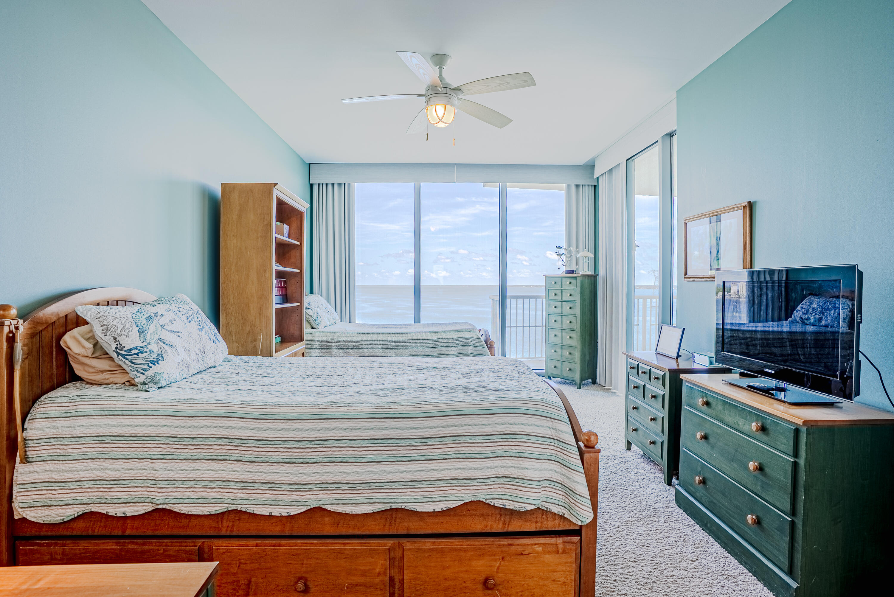 MARINA LANDING - Residential