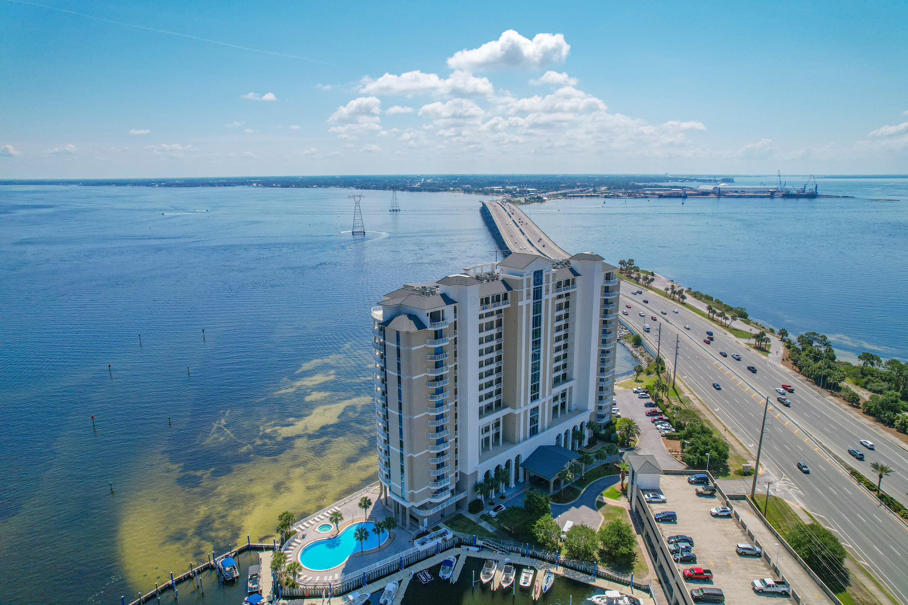 MARINA LANDING - Residential