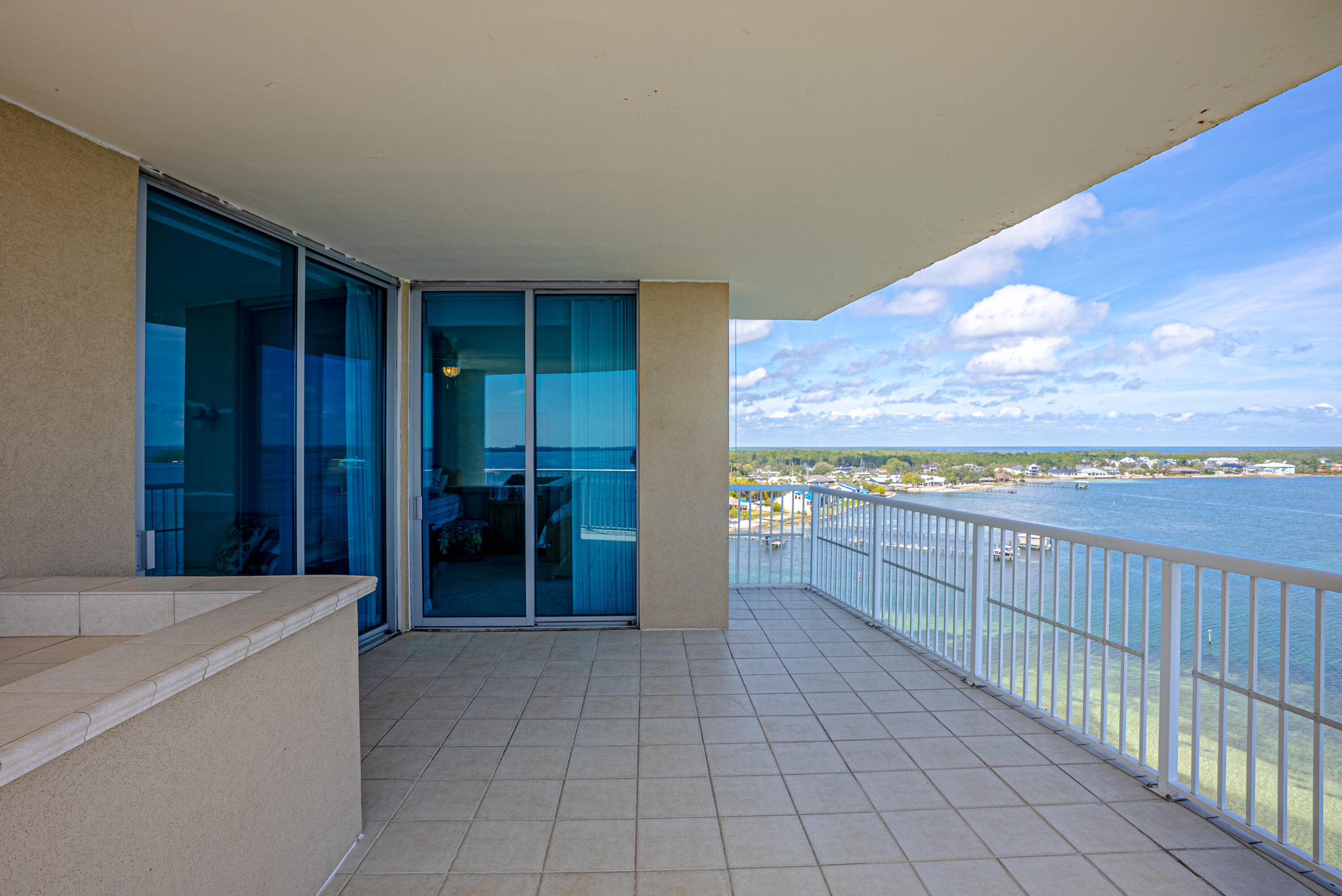 MARINA LANDING - Residential