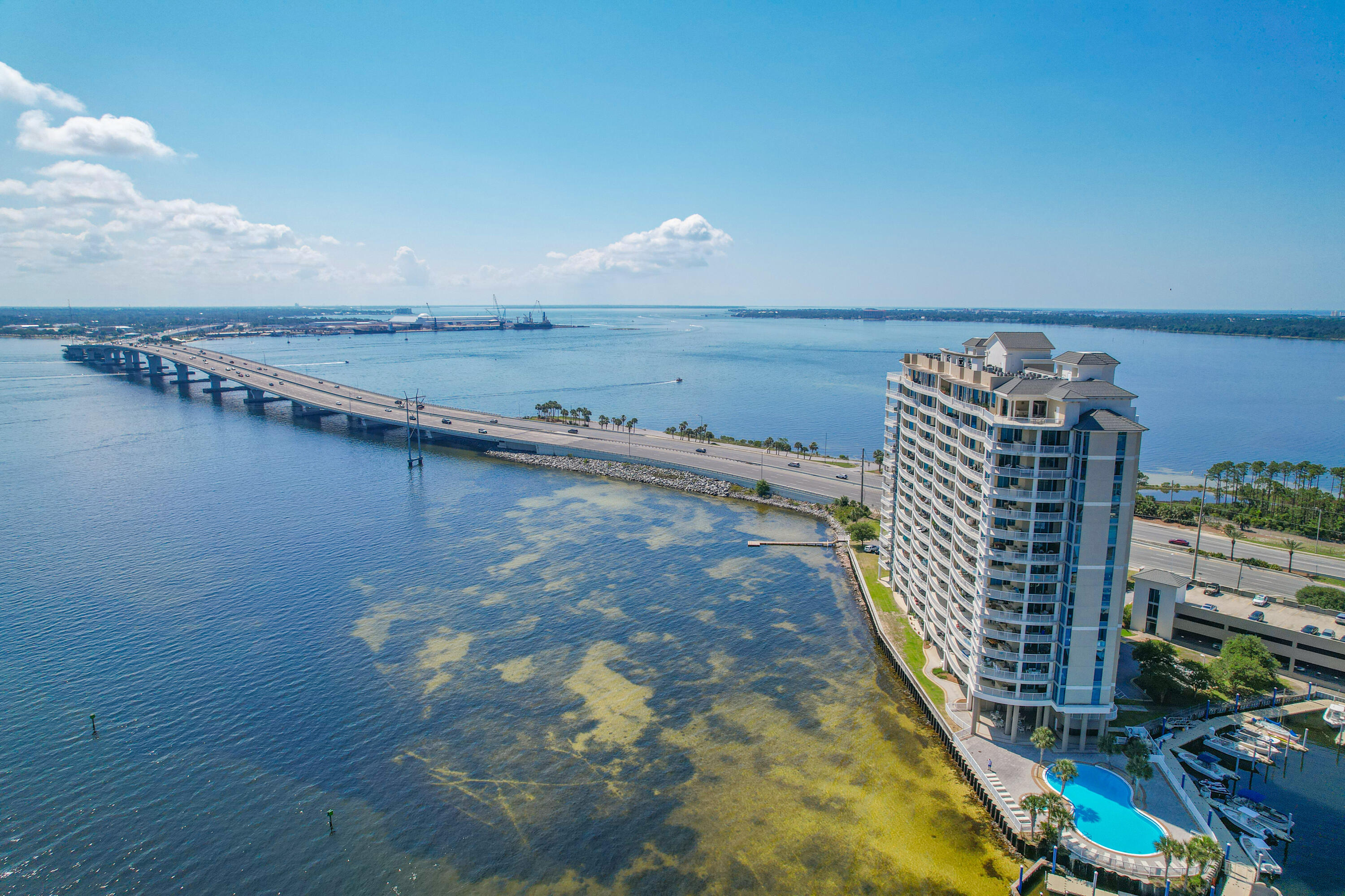 MARINA LANDING - Residential