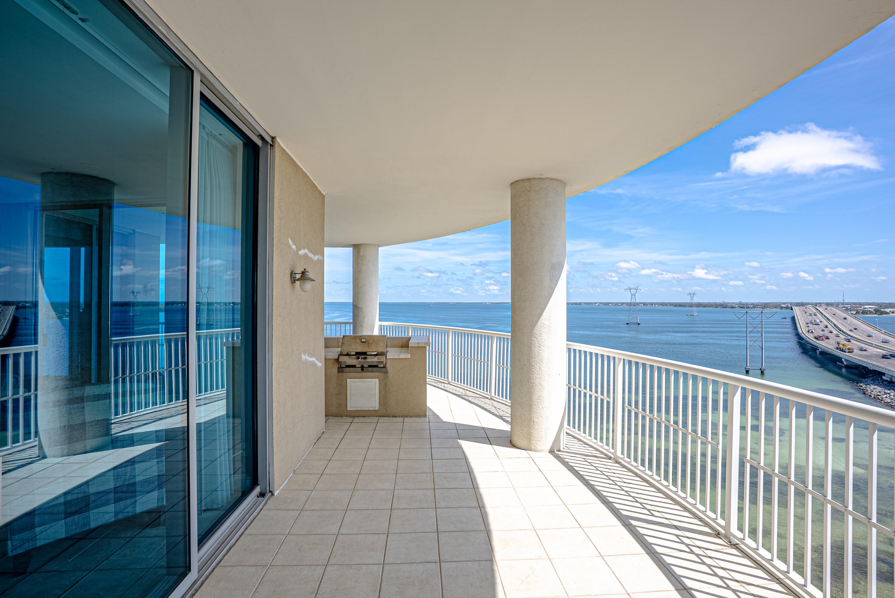 MARINA LANDING - Residential