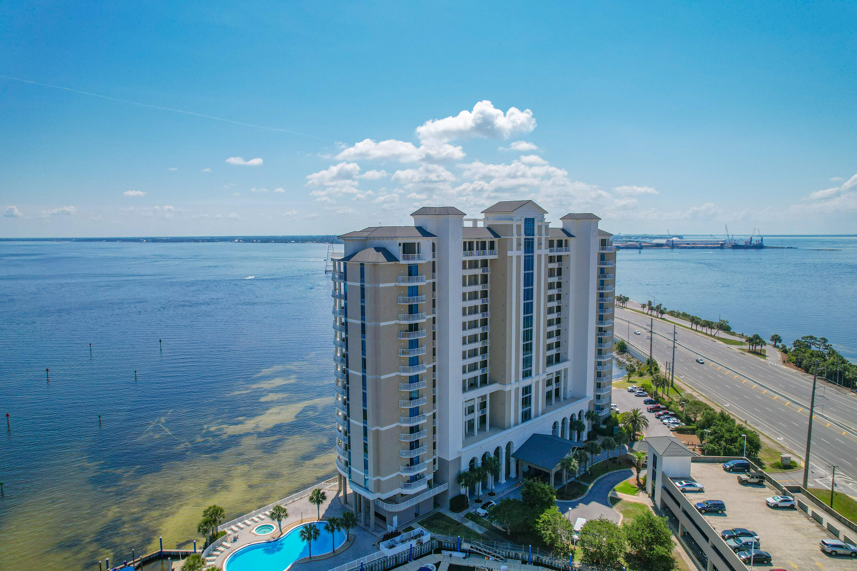 MARINA LANDING - Residential