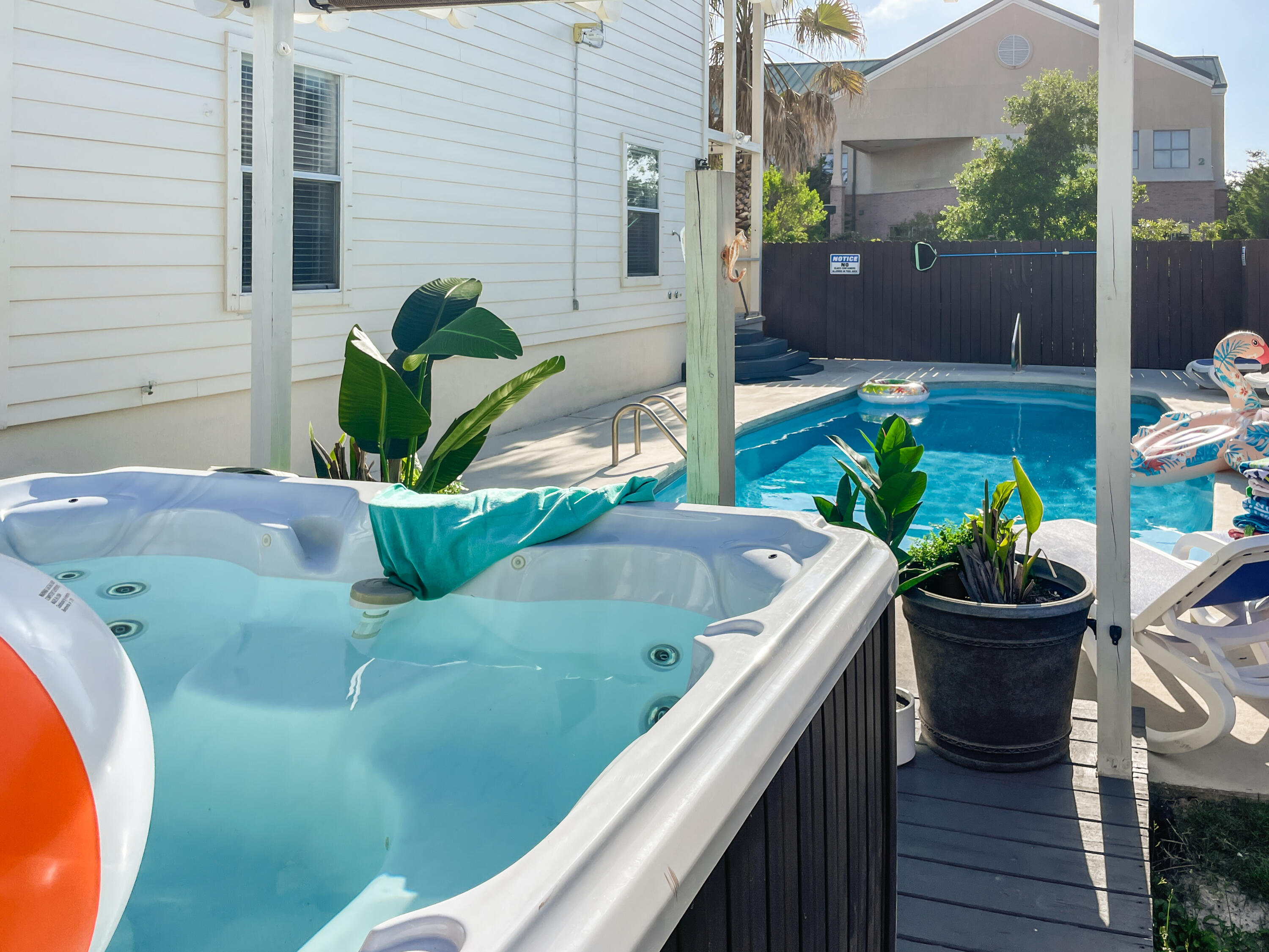 CRYSTAL BEACH - Residential