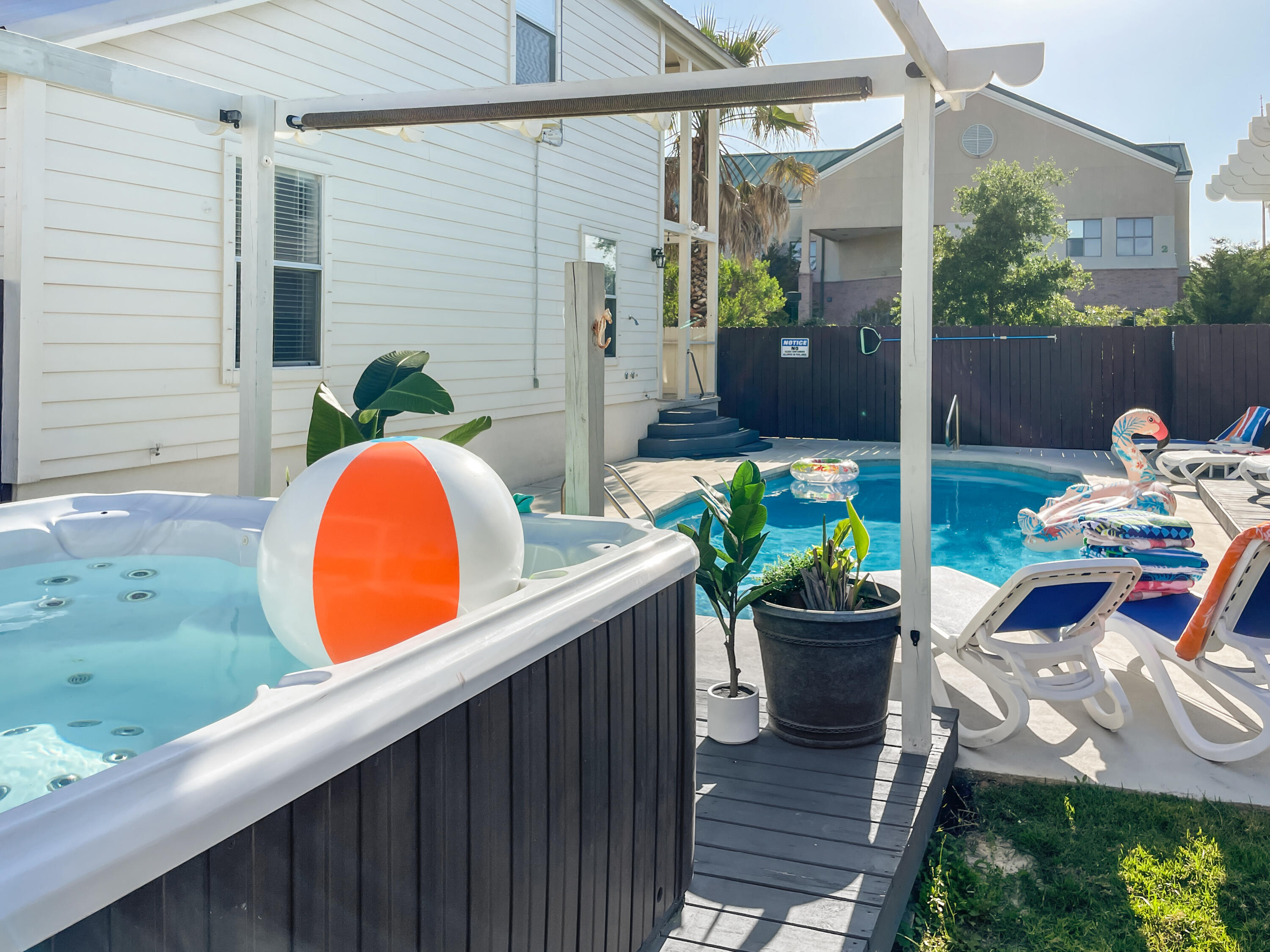 CRYSTAL BEACH - Residential