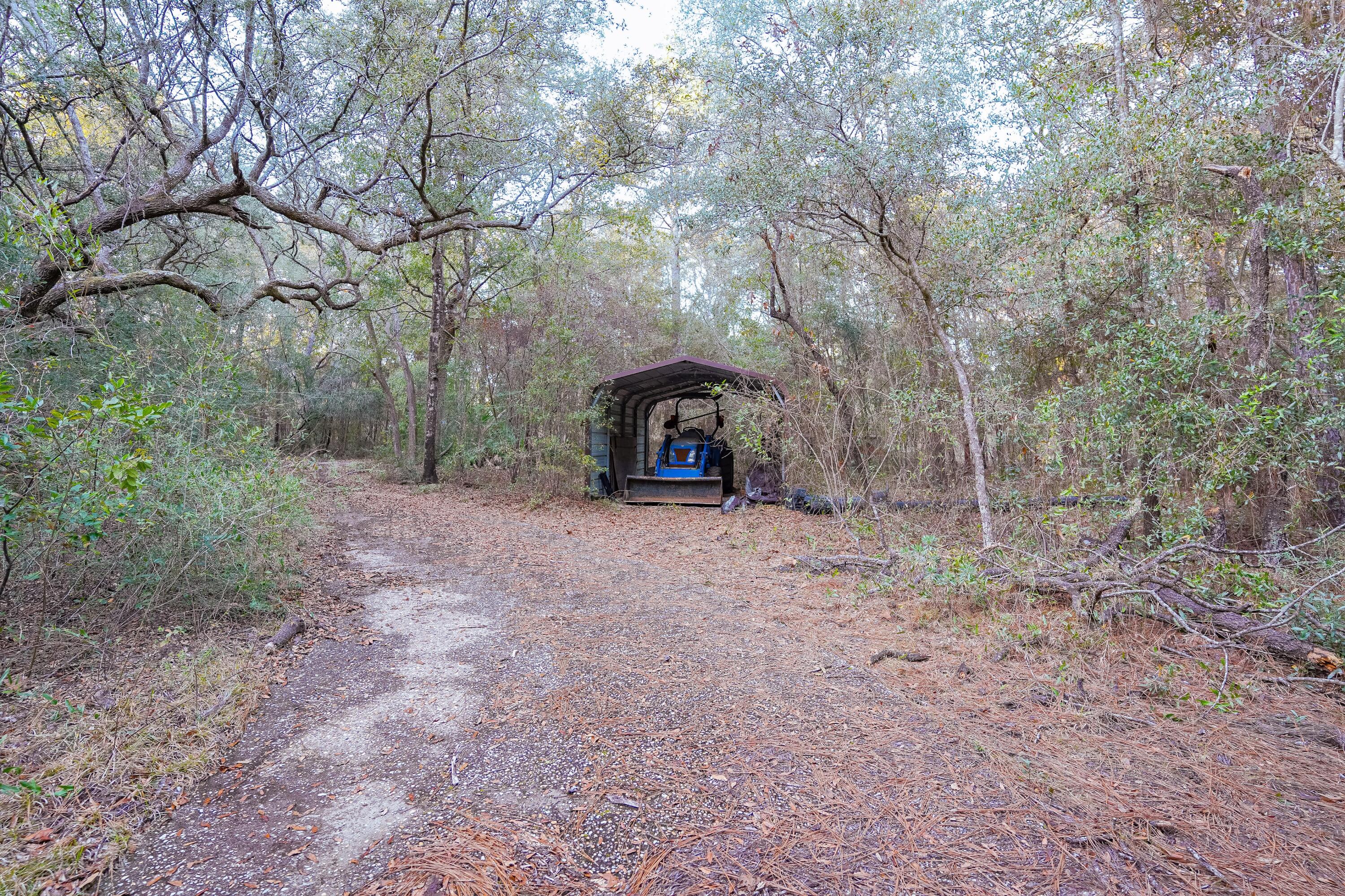 NO RECORDED SUBDIVISION - Residential
