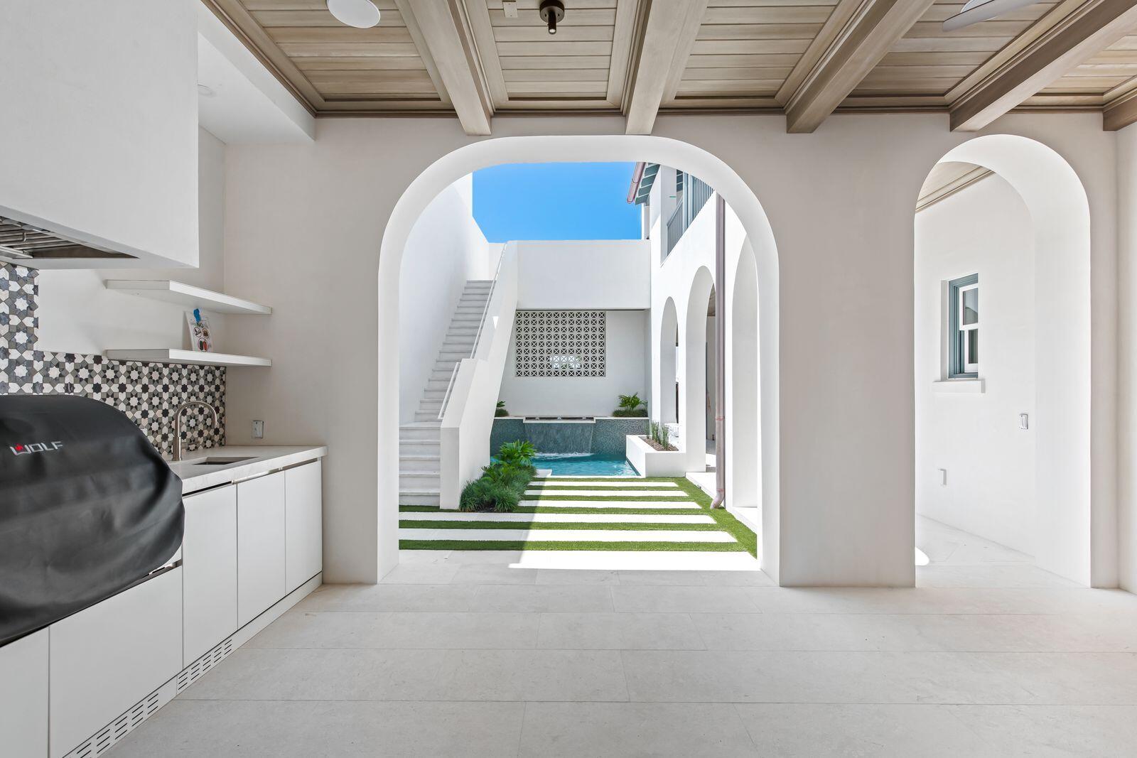 29 N Sea Garden Street