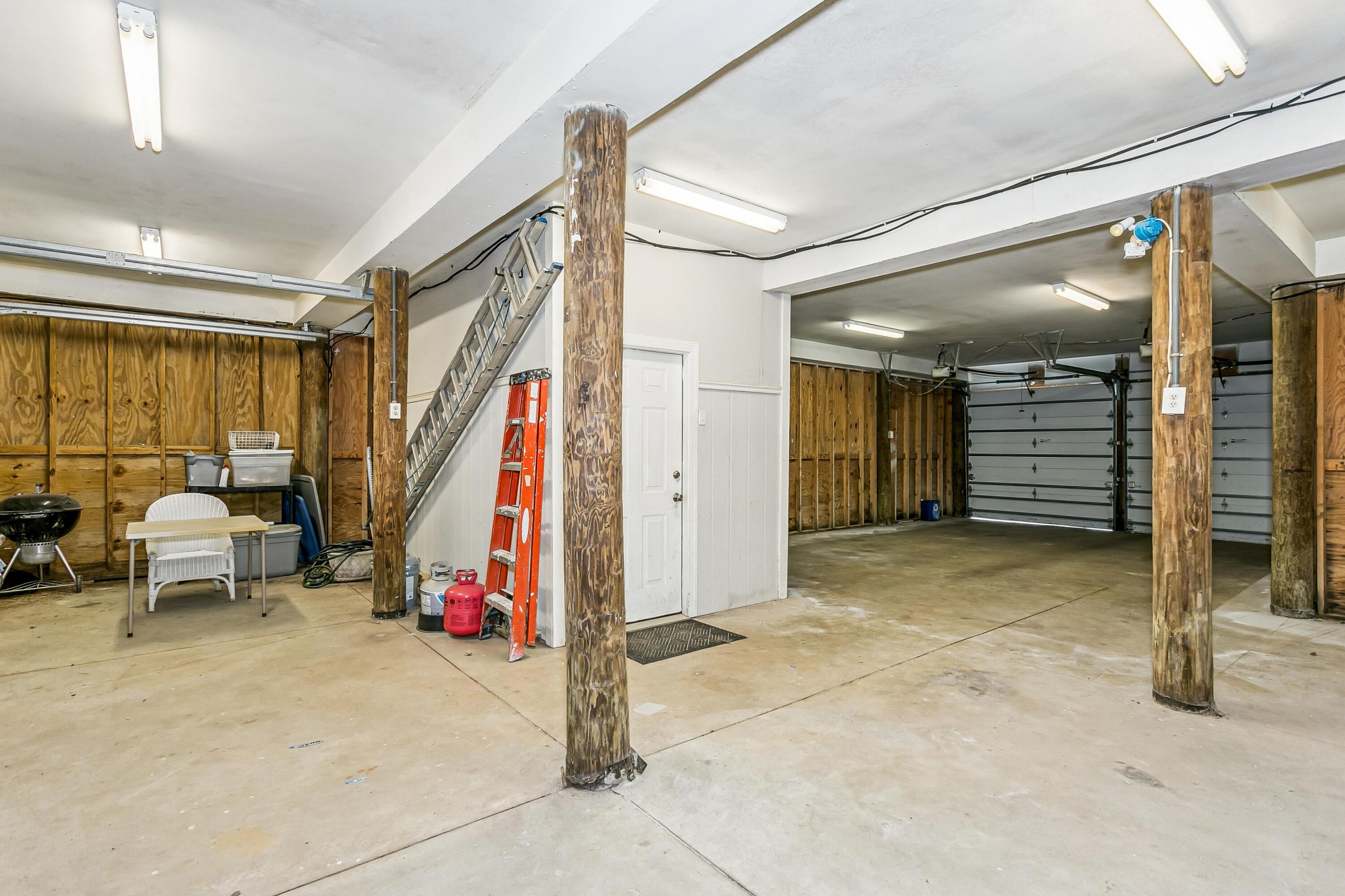 VILLAGE AT NAVARRE - Residential