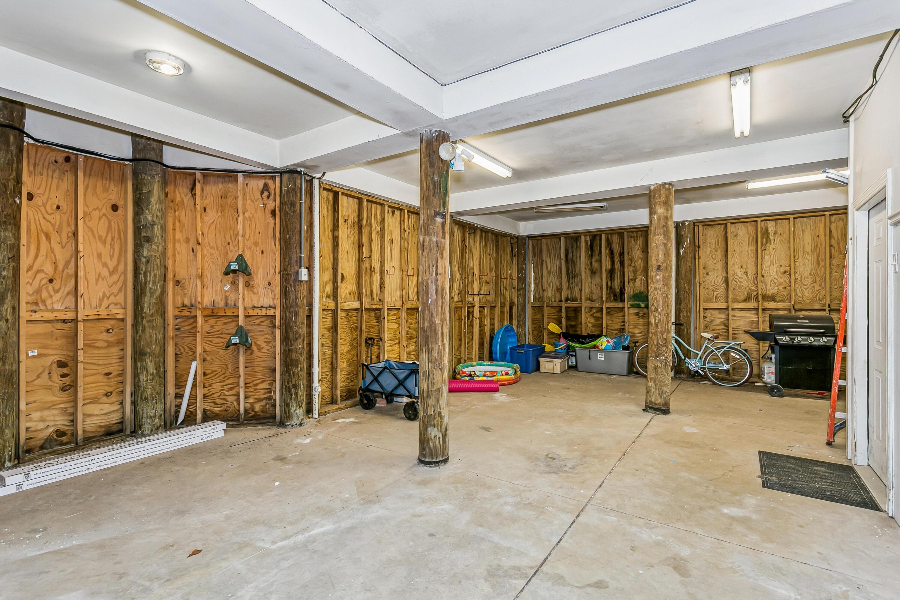 VILLAGE AT NAVARRE - Residential