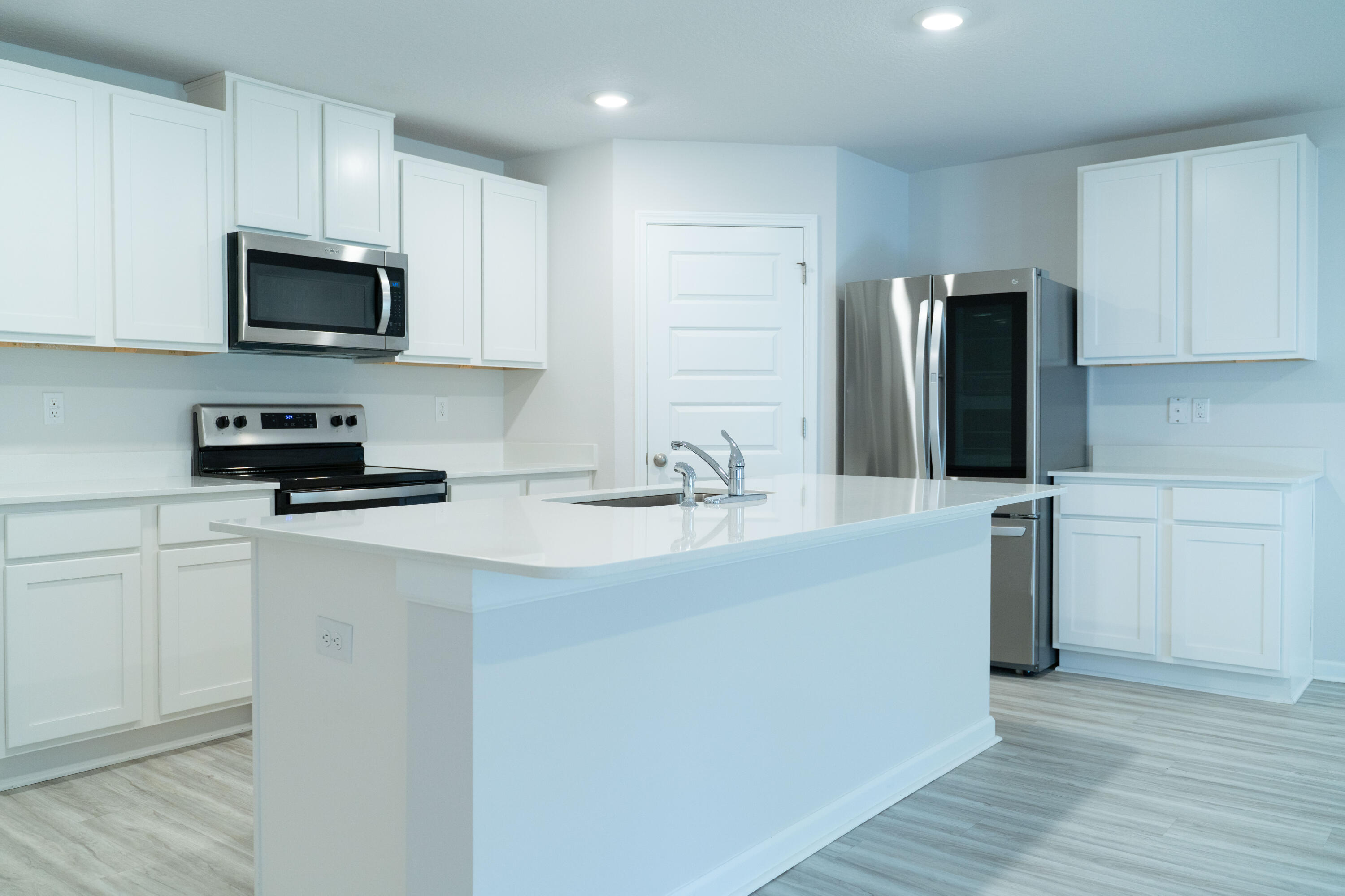 SILVER LAKE VILLAGE - Residential
