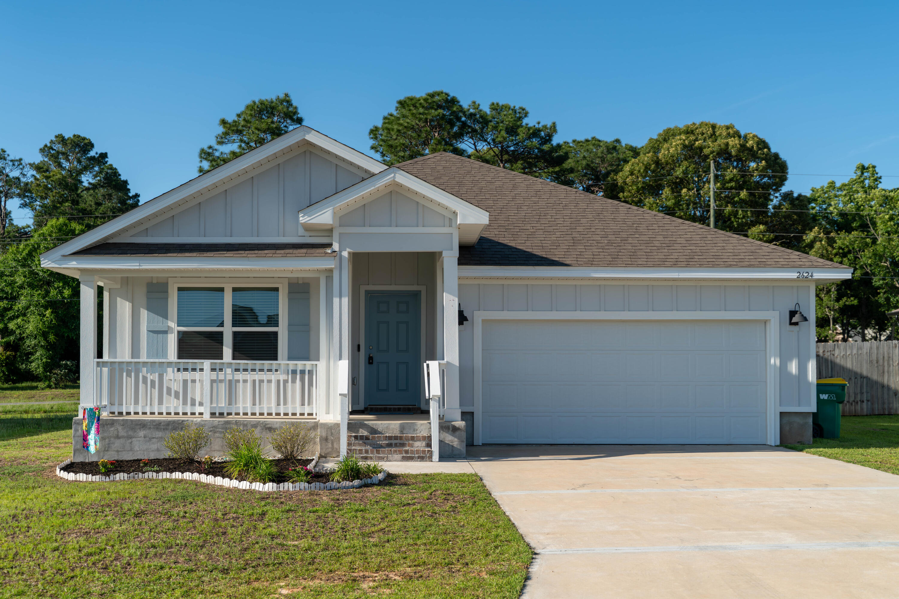 SILVER LAKE VILLAGE - Residential