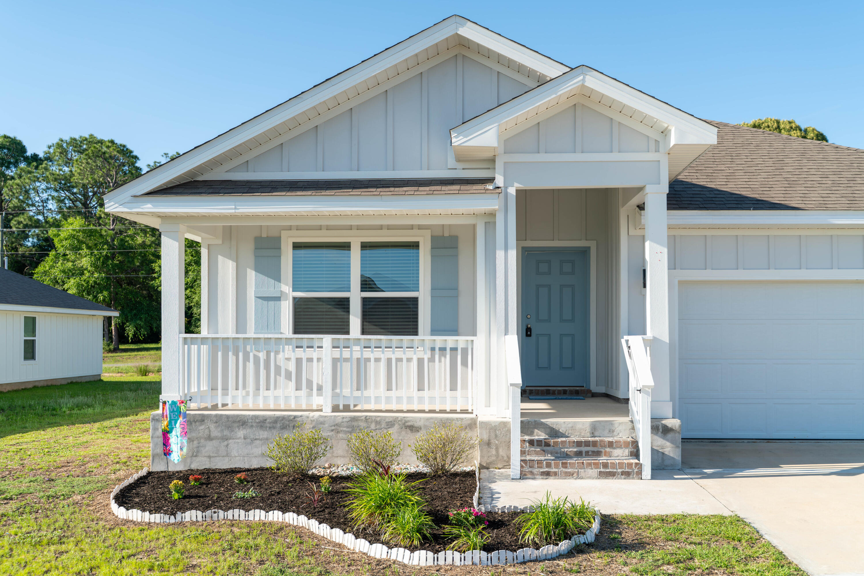 SILVER LAKE VILLAGE - Residential