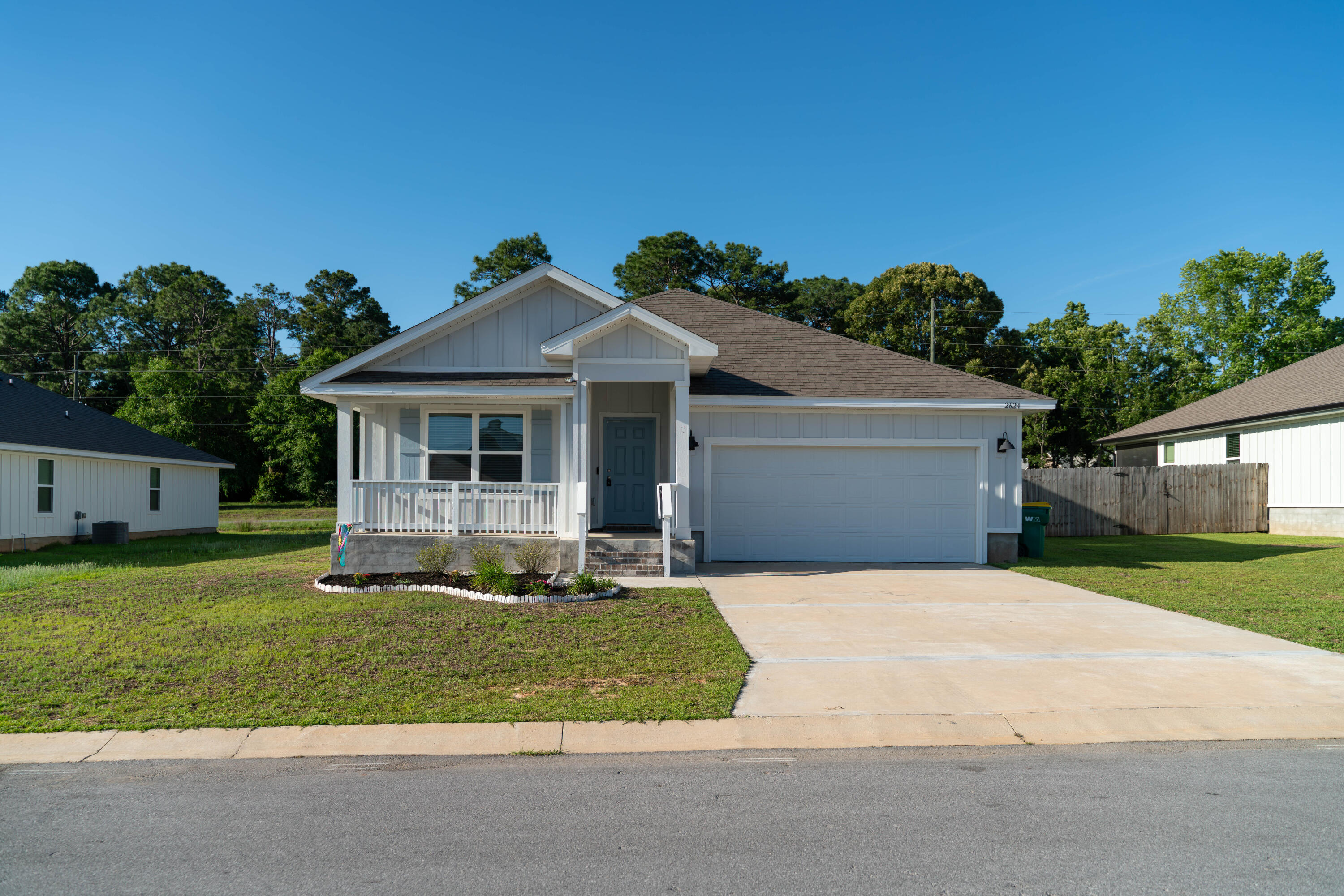 SILVER LAKE VILLAGE - Residential