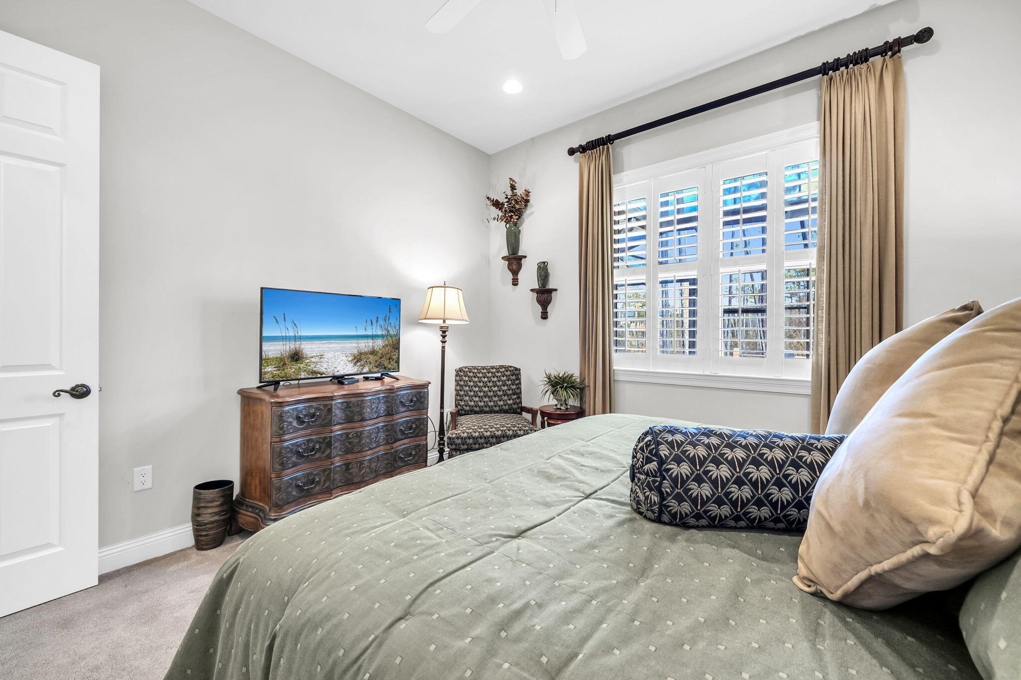 KELLY PLANTATION - Residential