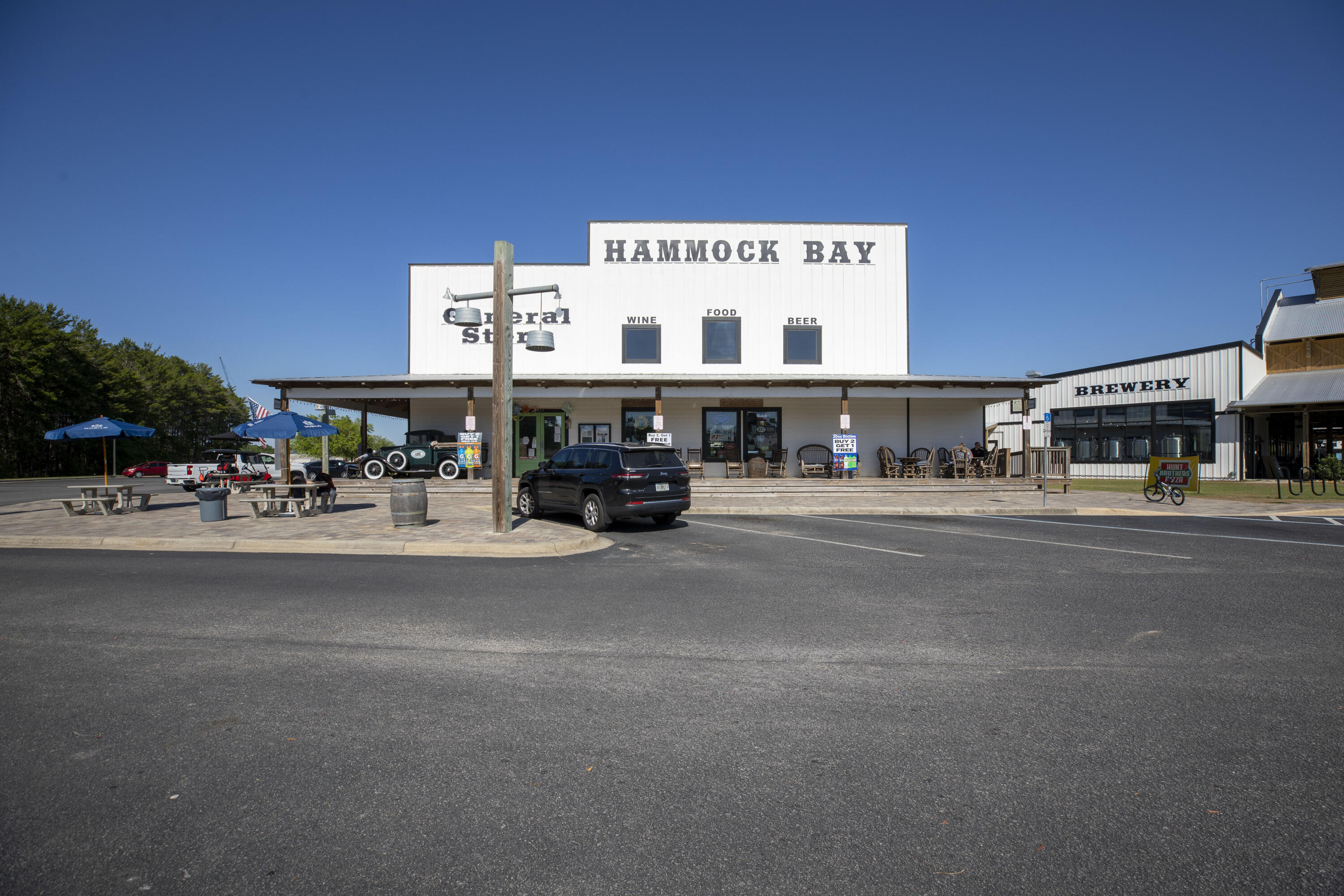 HAMMOCK BAY - MOONSWEPT - Residential