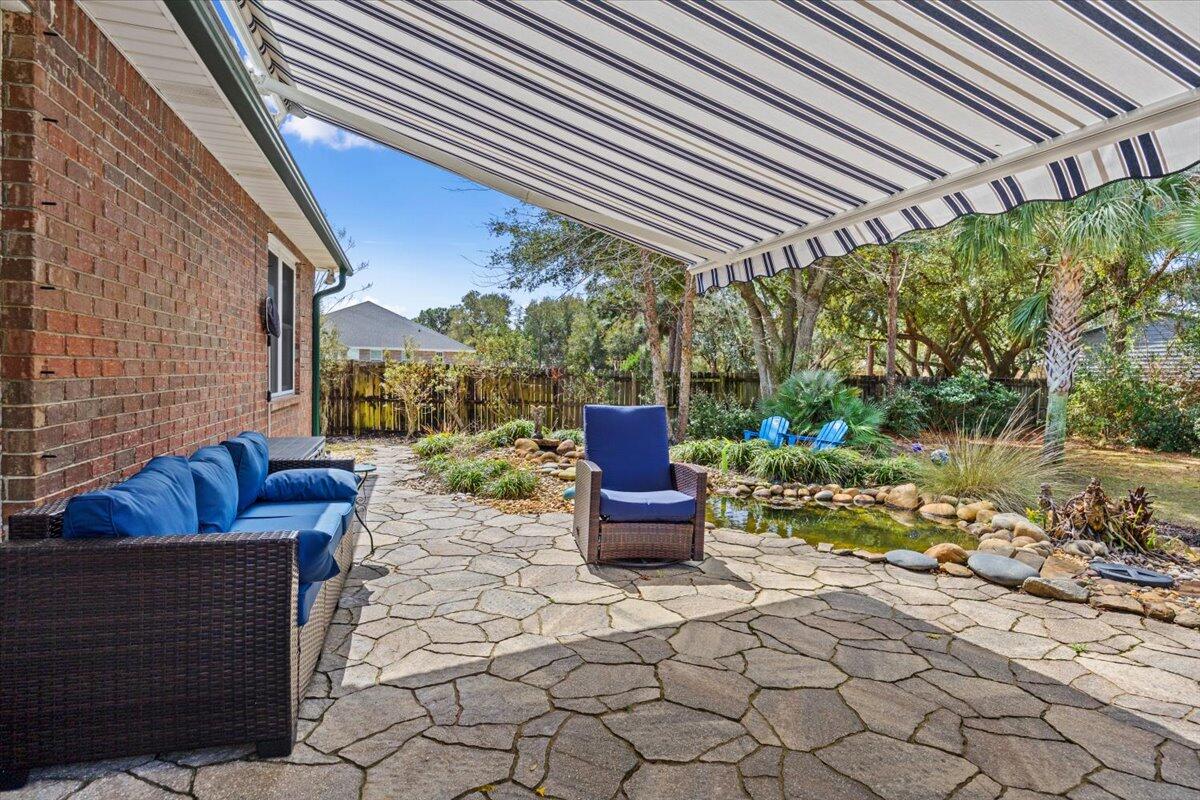 HOLLY BY THE SEA - Residential